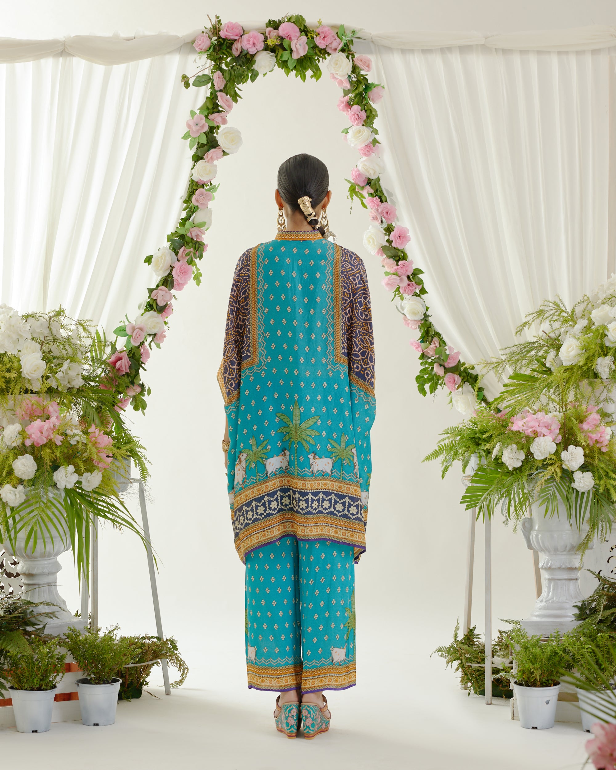 Vrindavan : Chanel 36" - Turquoise