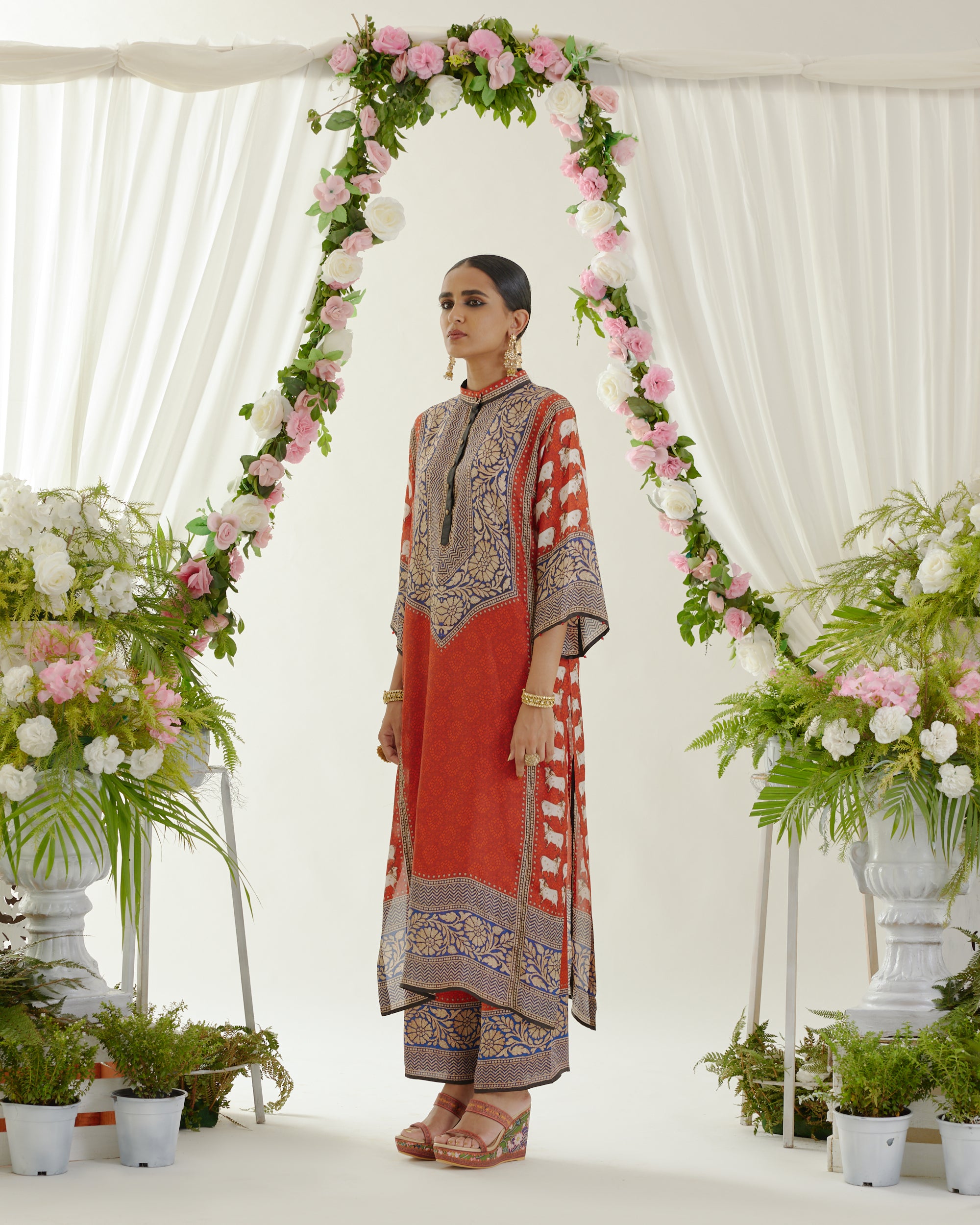 Vrindavan : Ghazala - Red