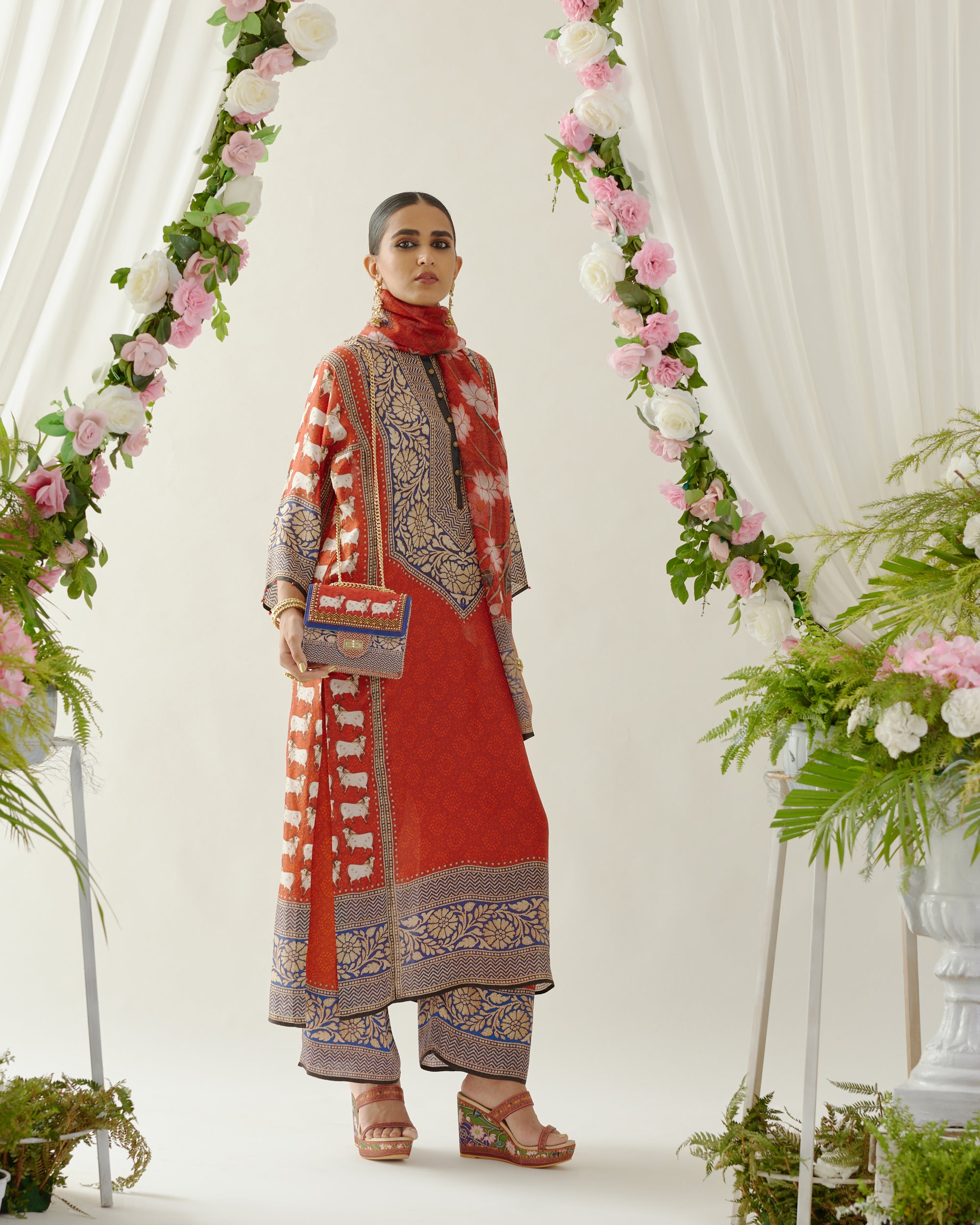 Vrindavan : Ghazala - Red