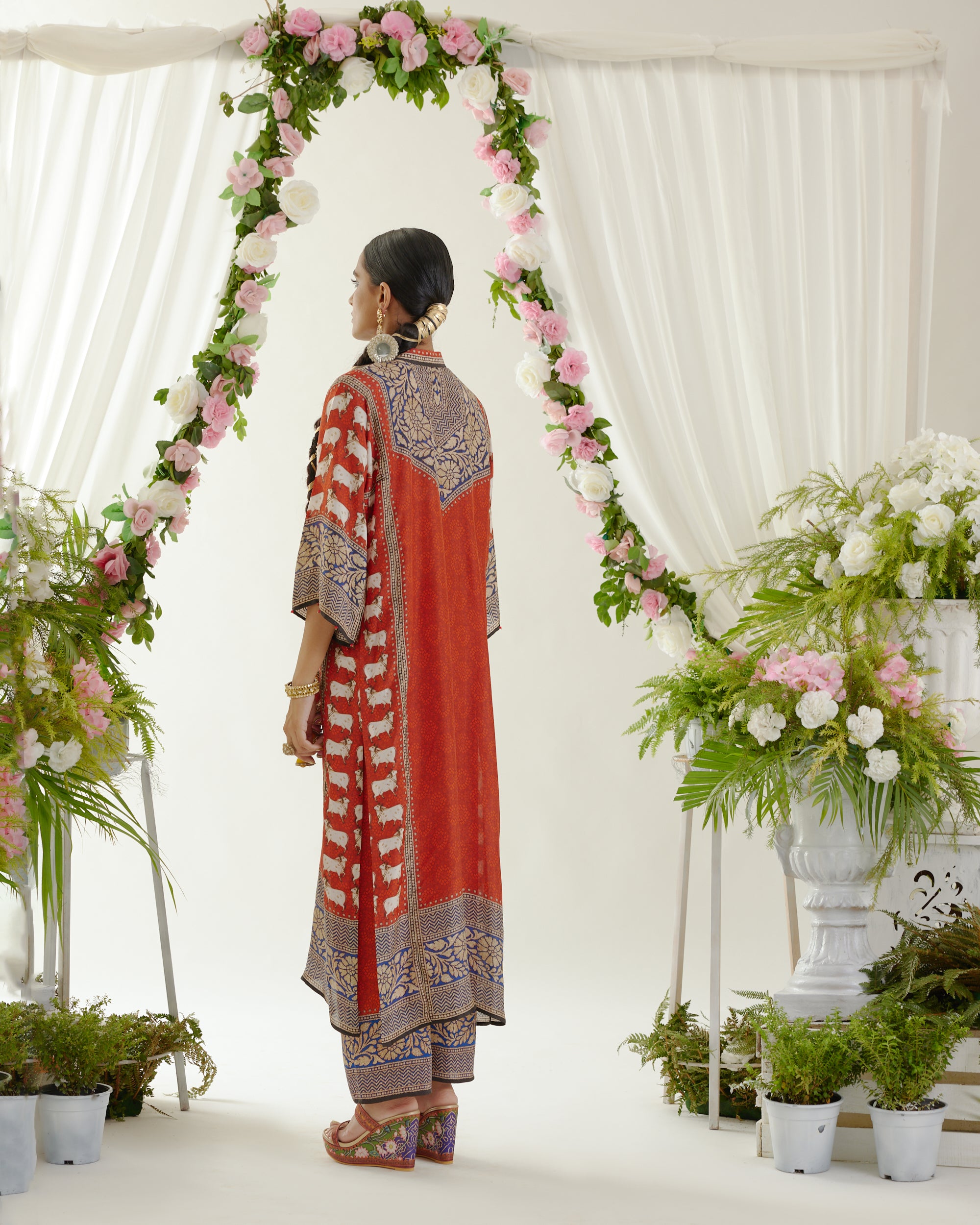 Vrindavan : Ghazala - Red