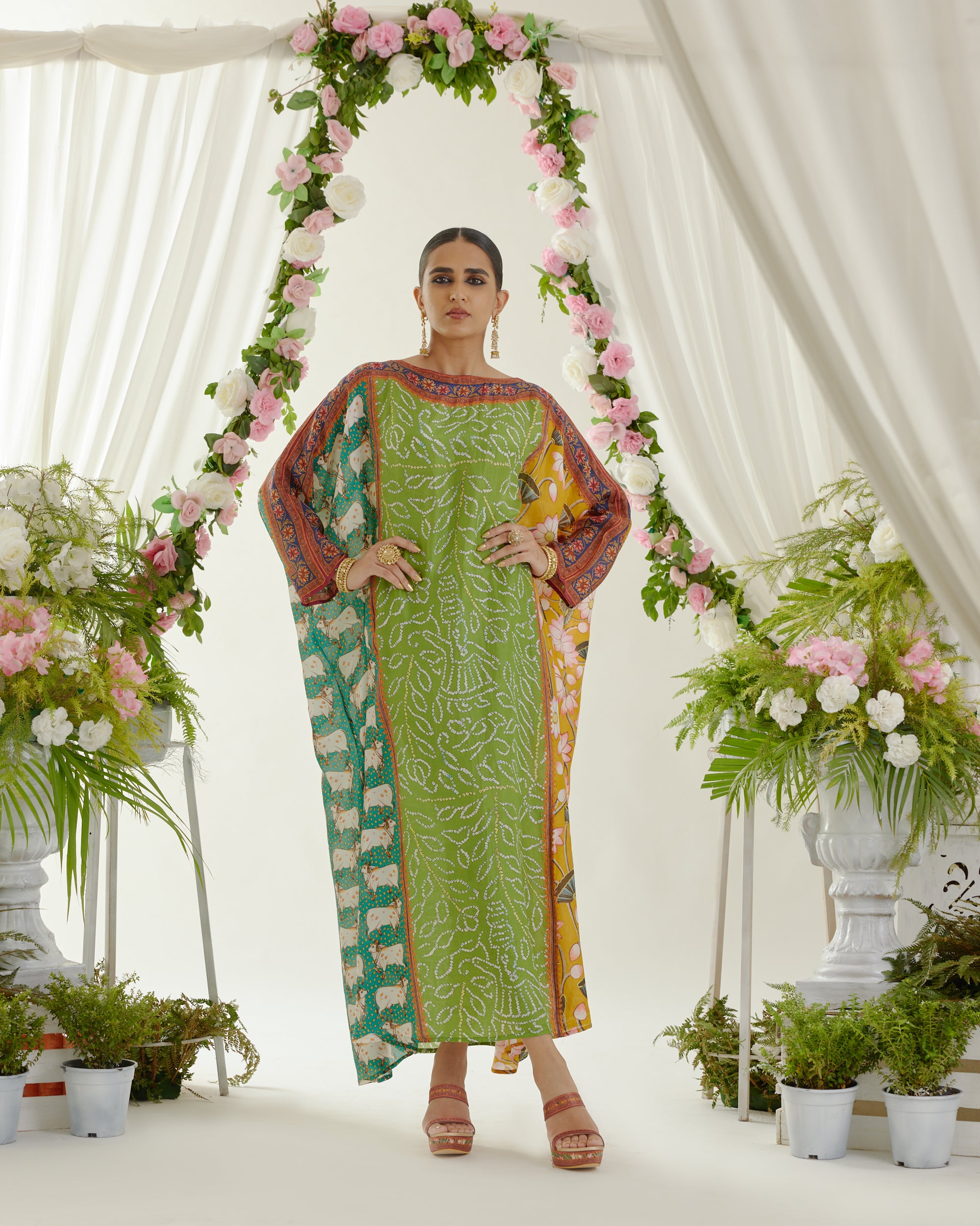 Vrindavan : Aayat - Lime/Turquoise