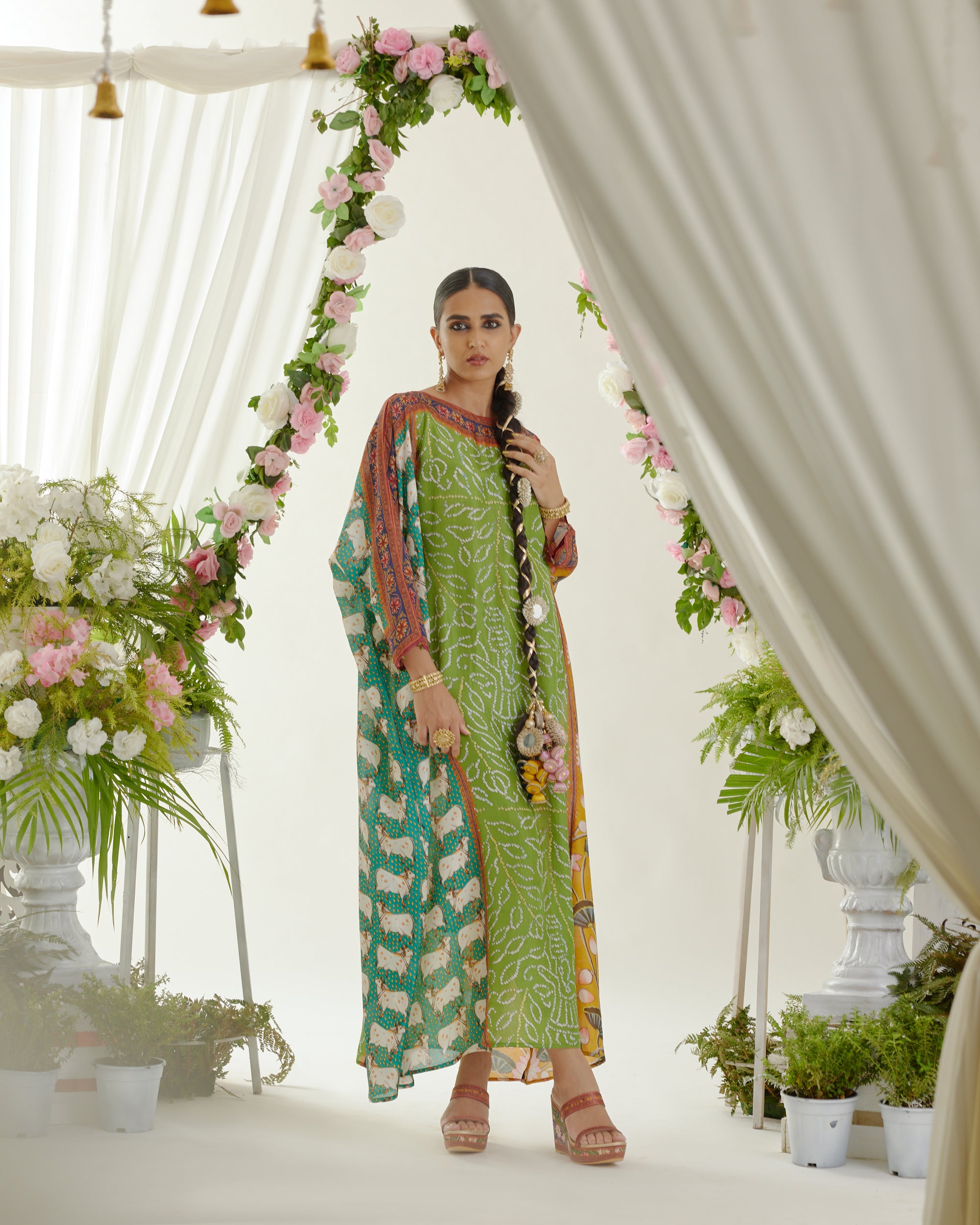 Vrindavan : Aayat - Lime/Turquoise