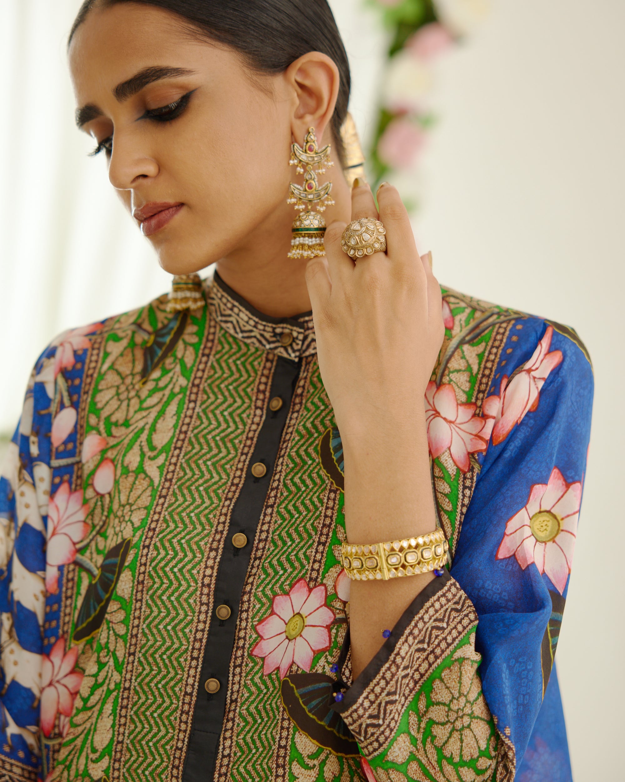 Vrindavan : Zeynep - Blue