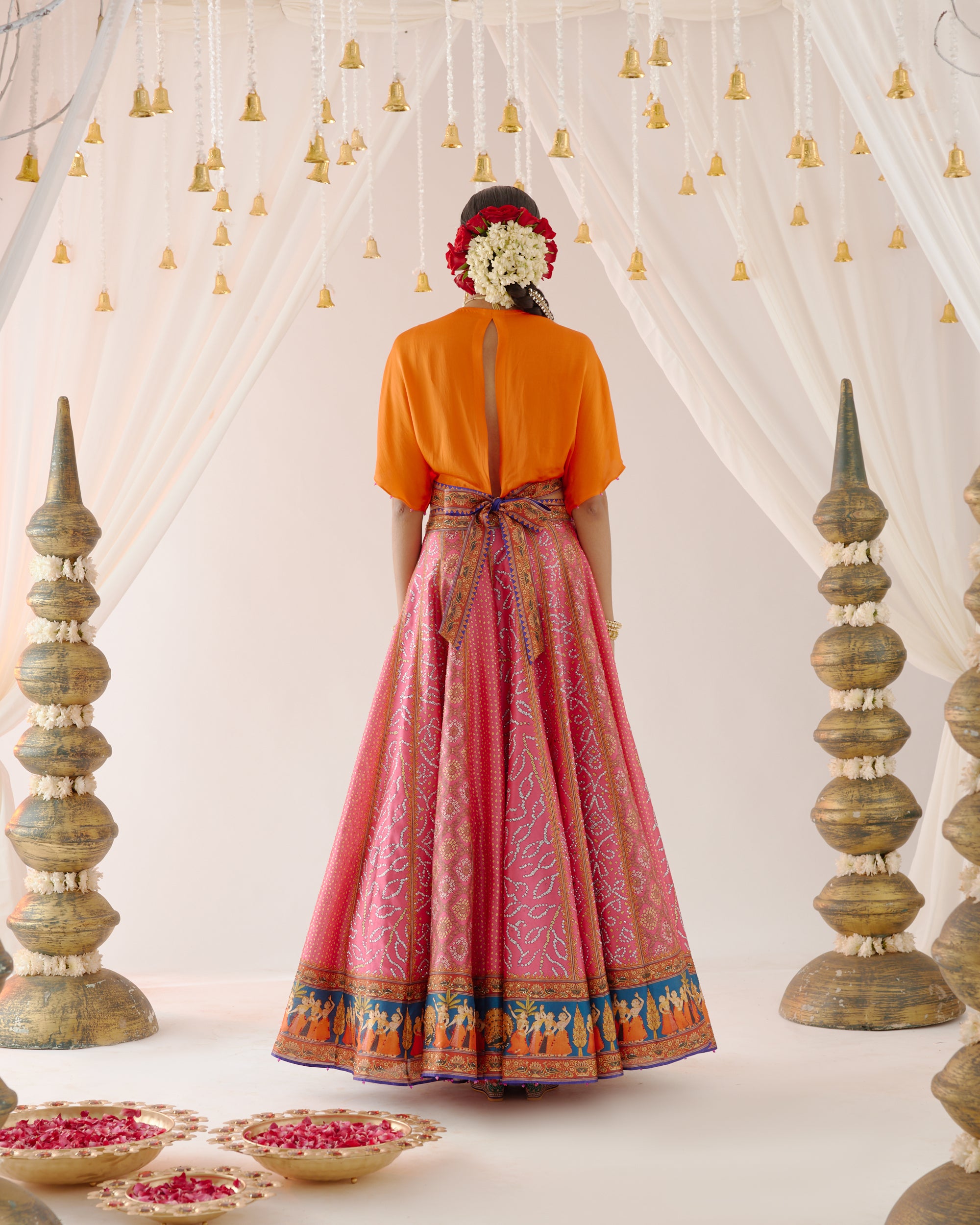 Vrindavan : Neerja Leela - Orange/Fuchsia