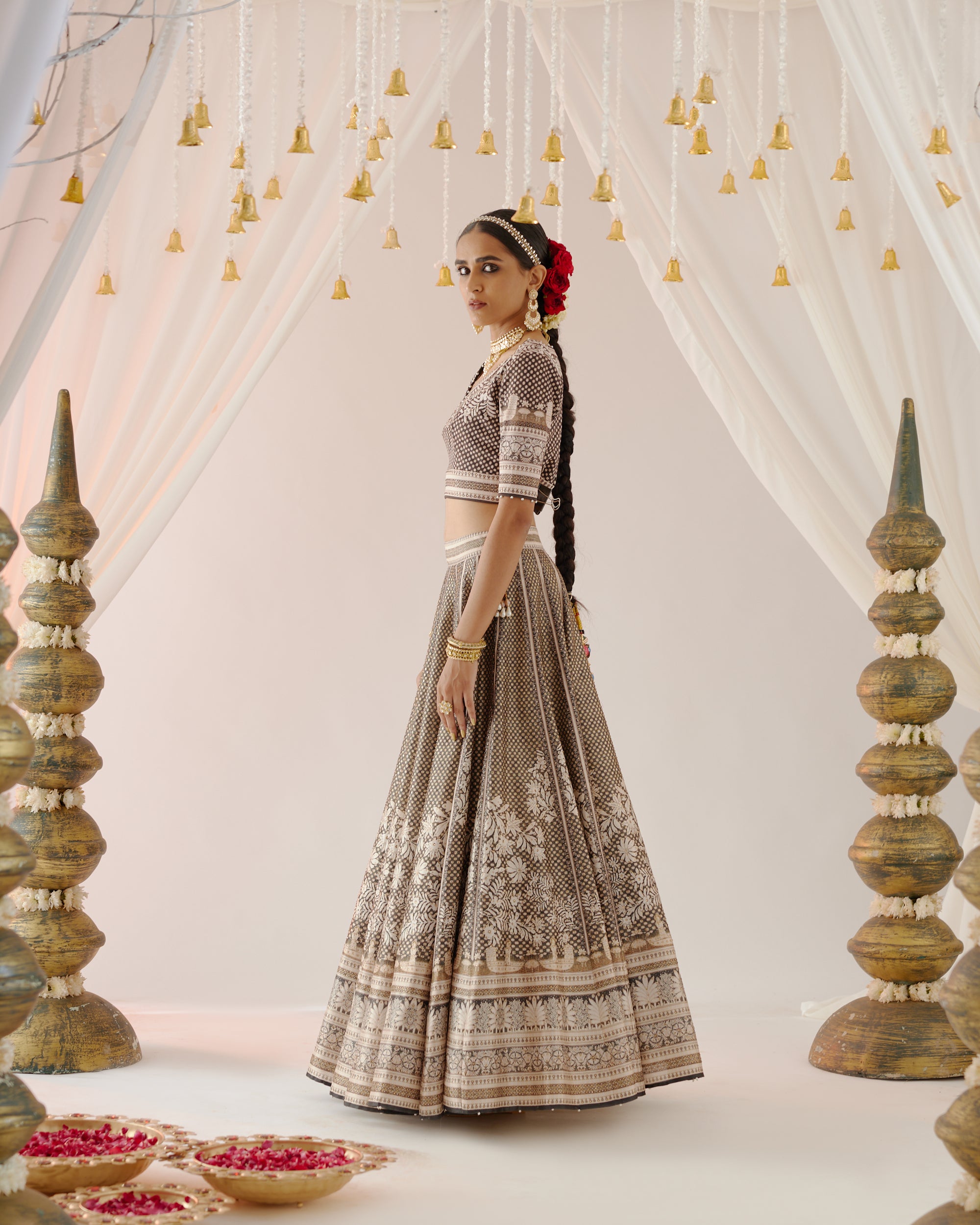 Vrindavan : Leela - Beige