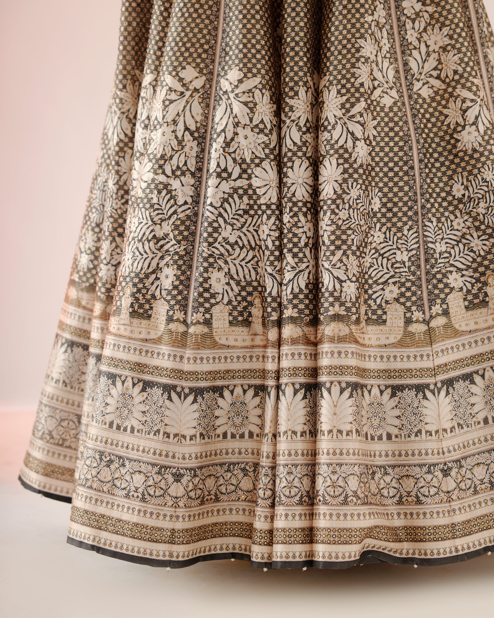 Vrindavan : Leela - Beige