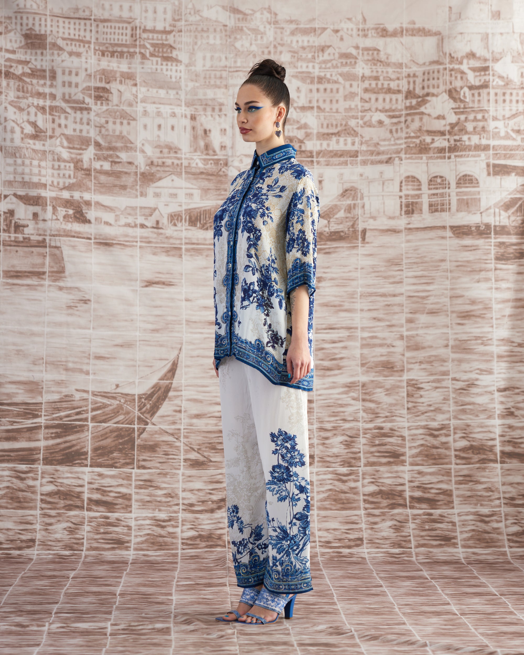 Love in Portofino (Portugal) : Maizah - Blue/White