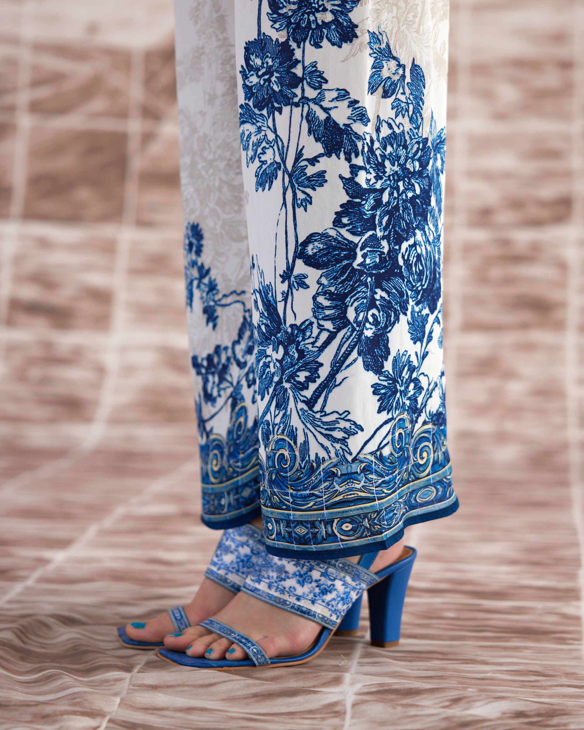 Love in Portofino (Portugal) : Maizah - Blue/White