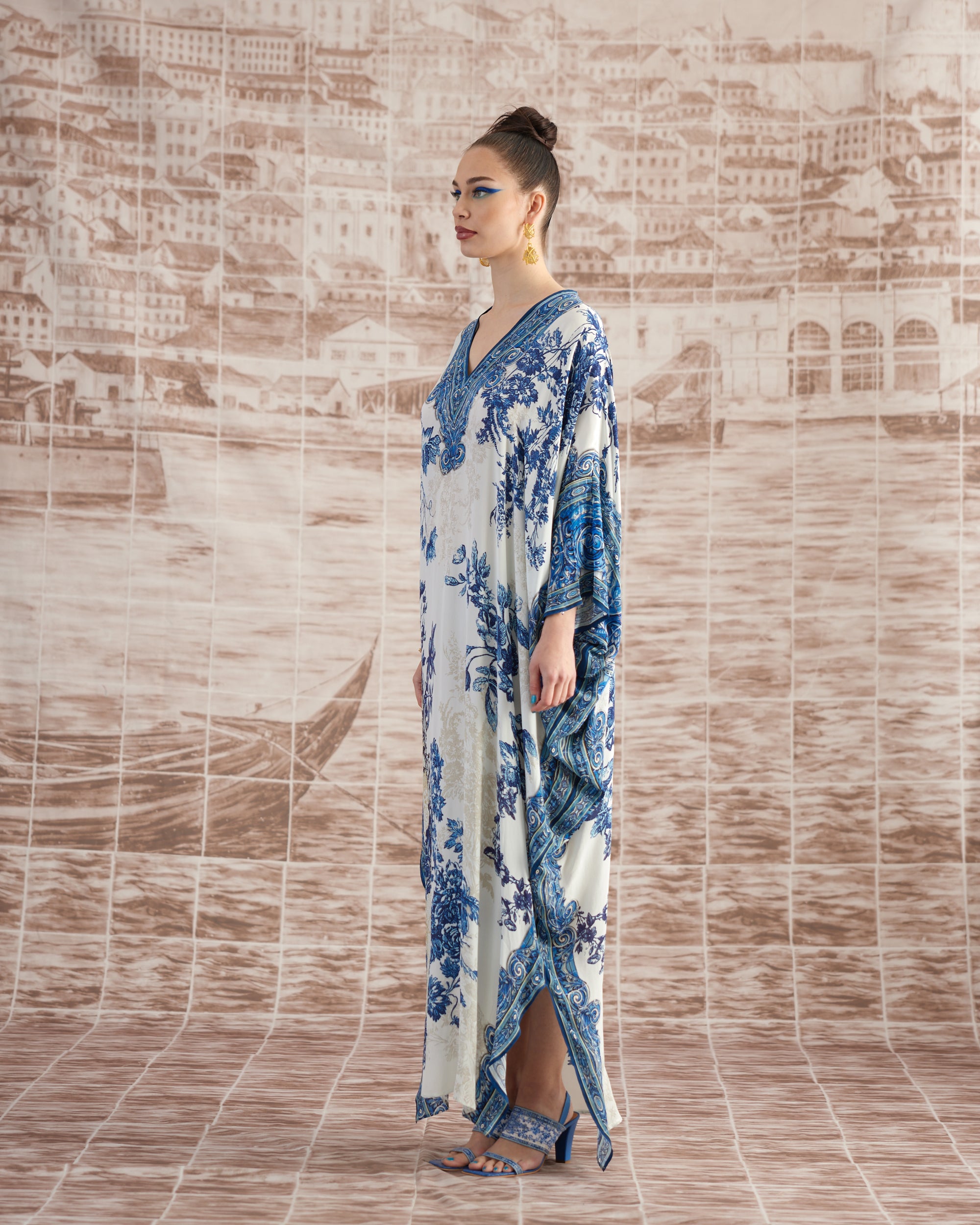 Love in Portofino (Portugal) : Verusha - Blue/White