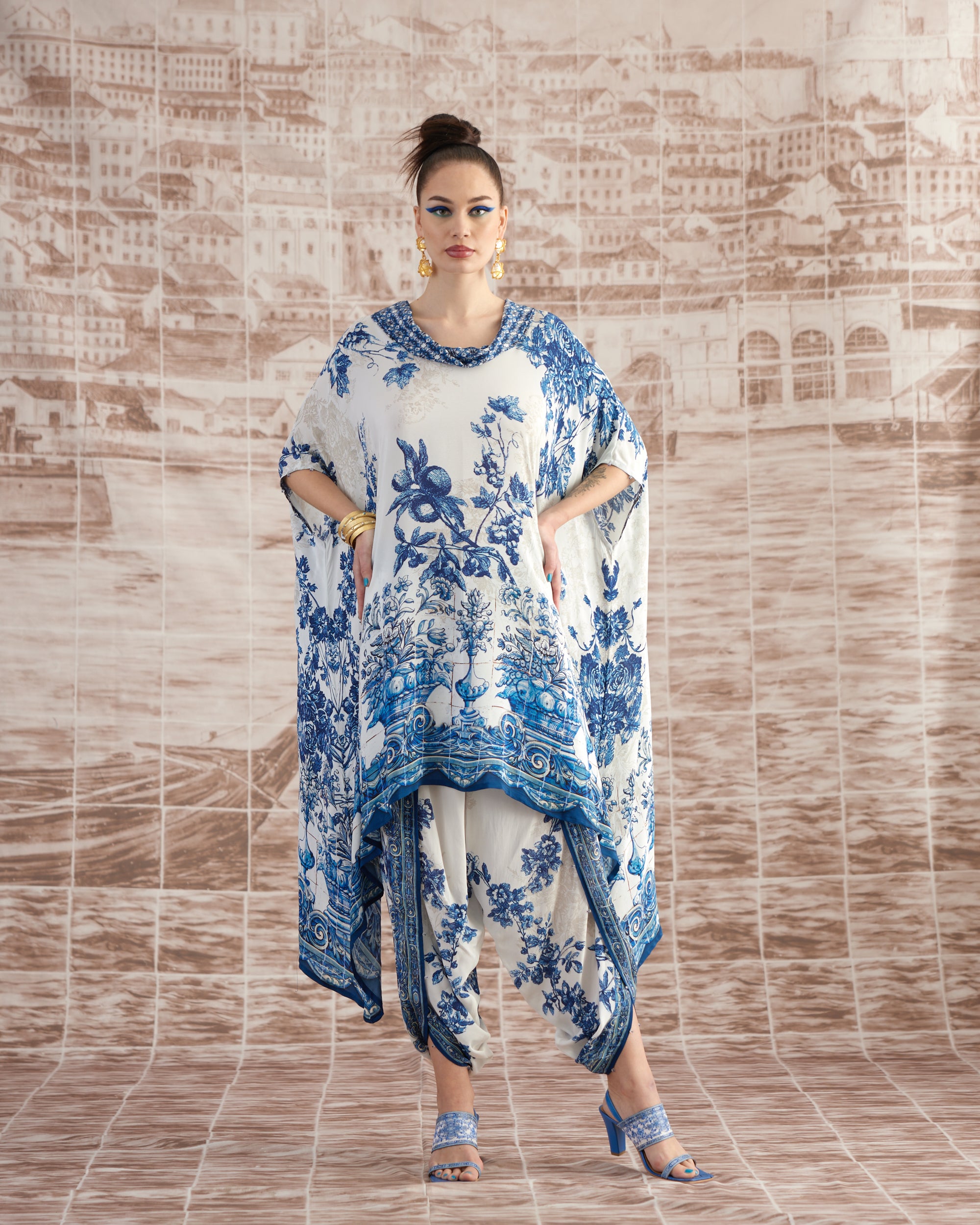 Love in Portofino (Portugal) : Lavanya - Blue/White