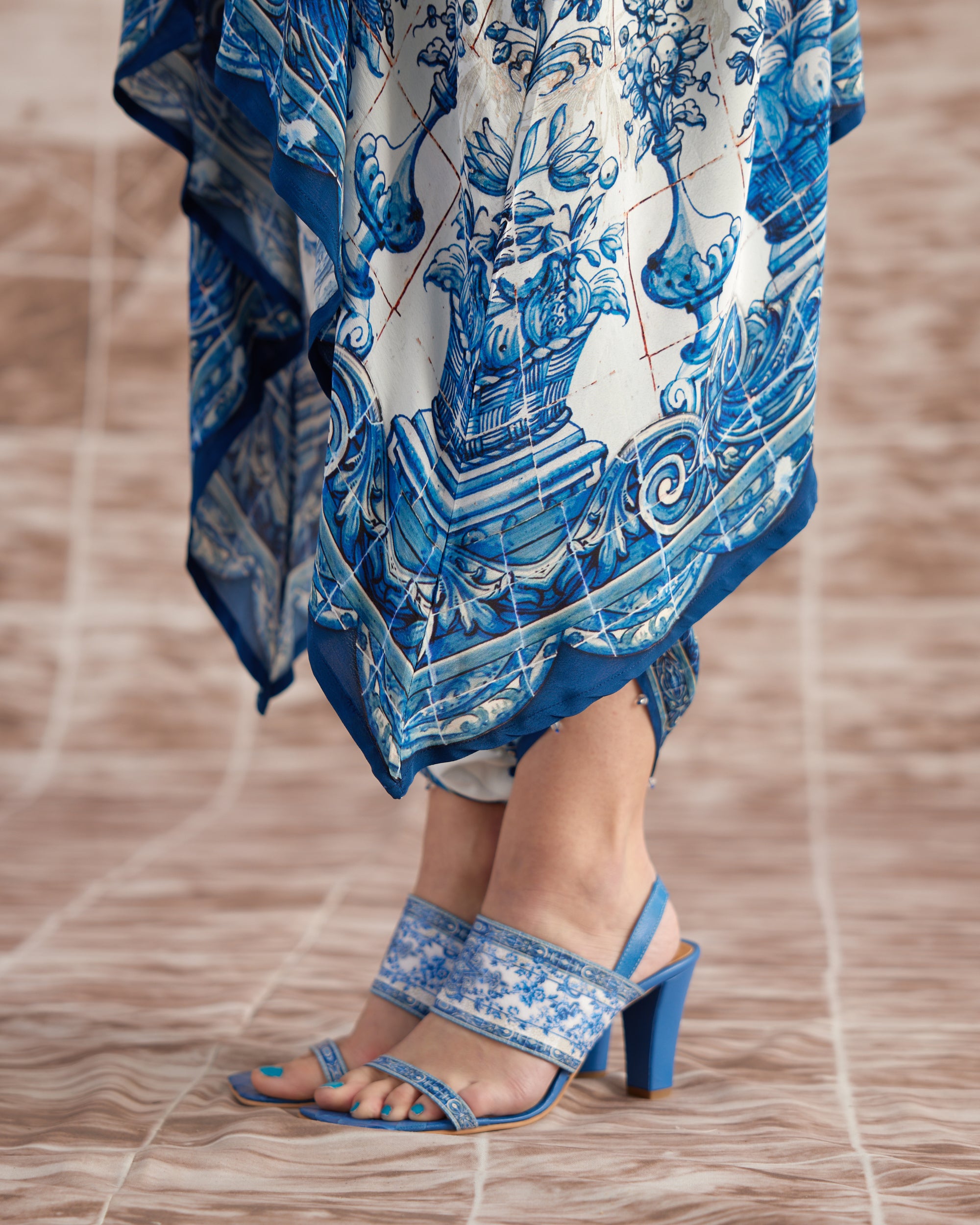 Love in Portofino (Portugal) : Lavanya - Blue/White