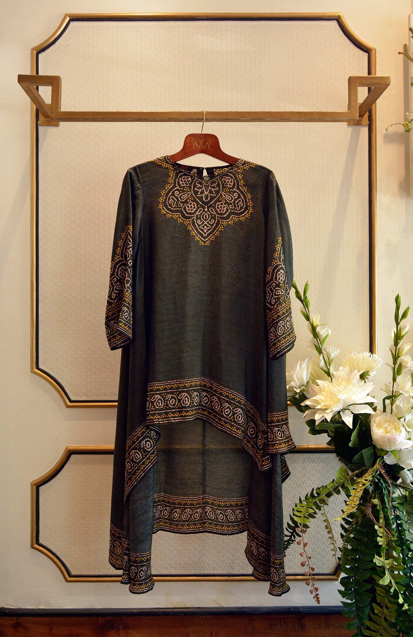 Bandhej : Aafreen Charcoal