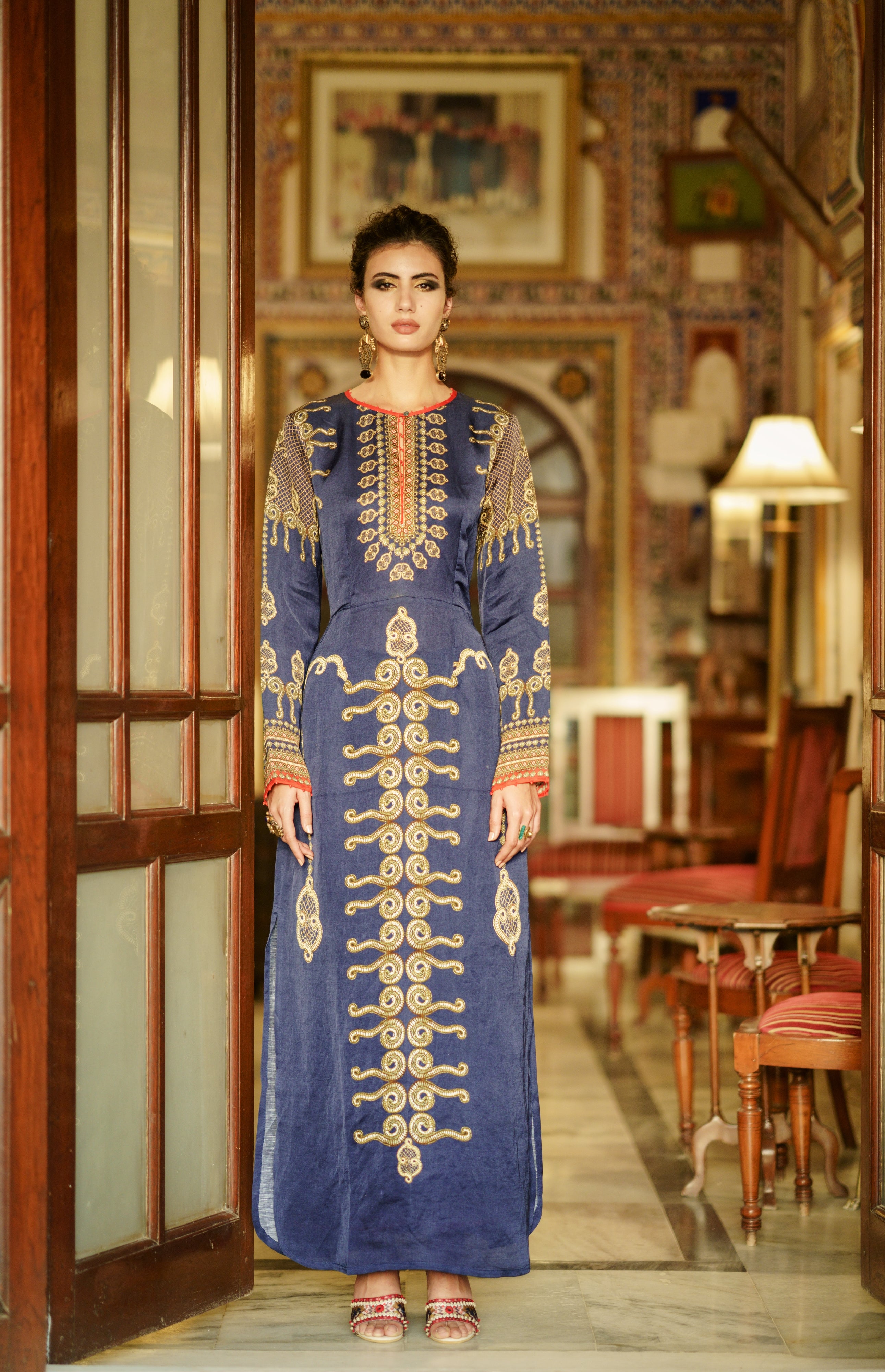 Tashkent : Indira / Mahima - Navy