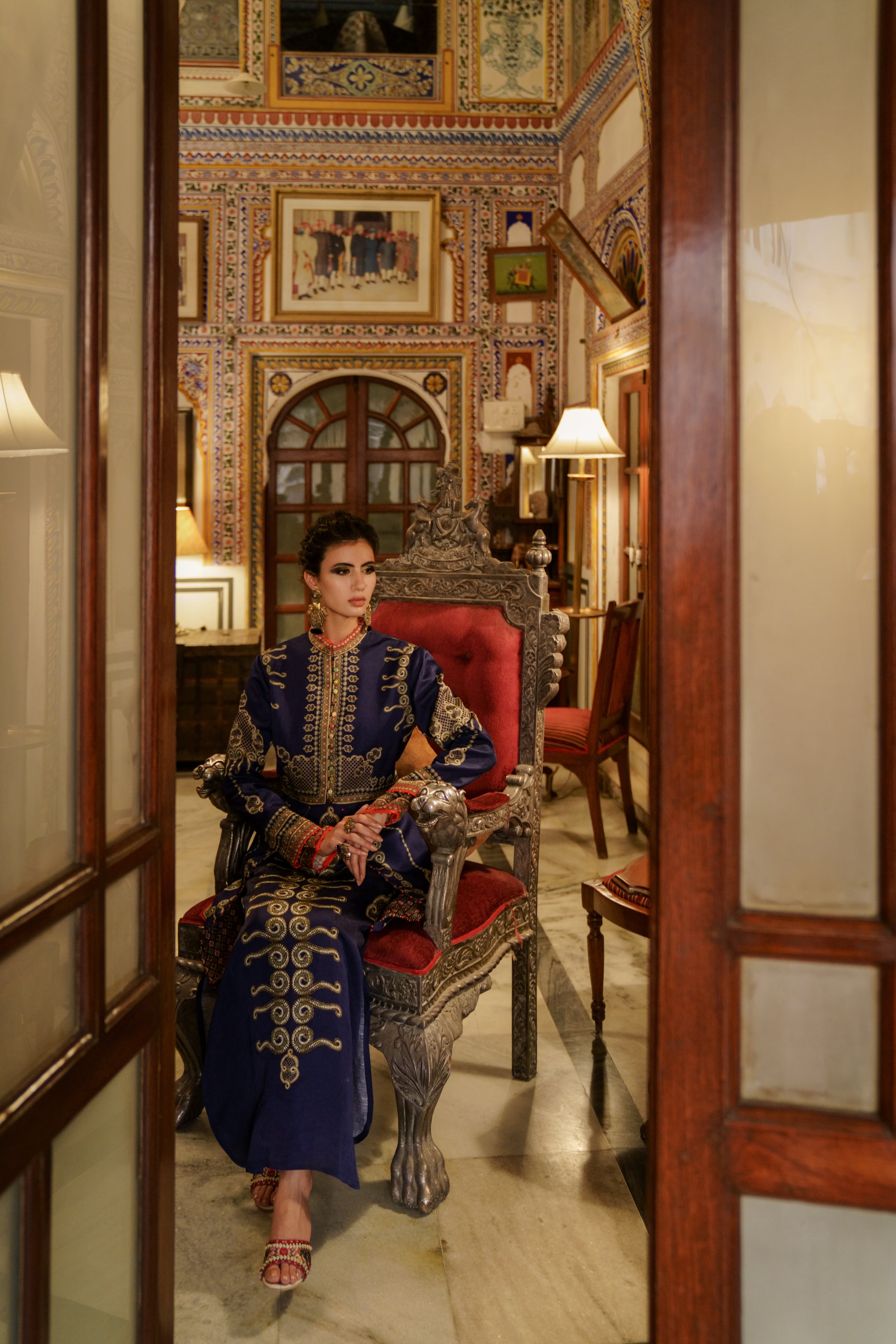 Tashkent : Indira / Mahima - Navy