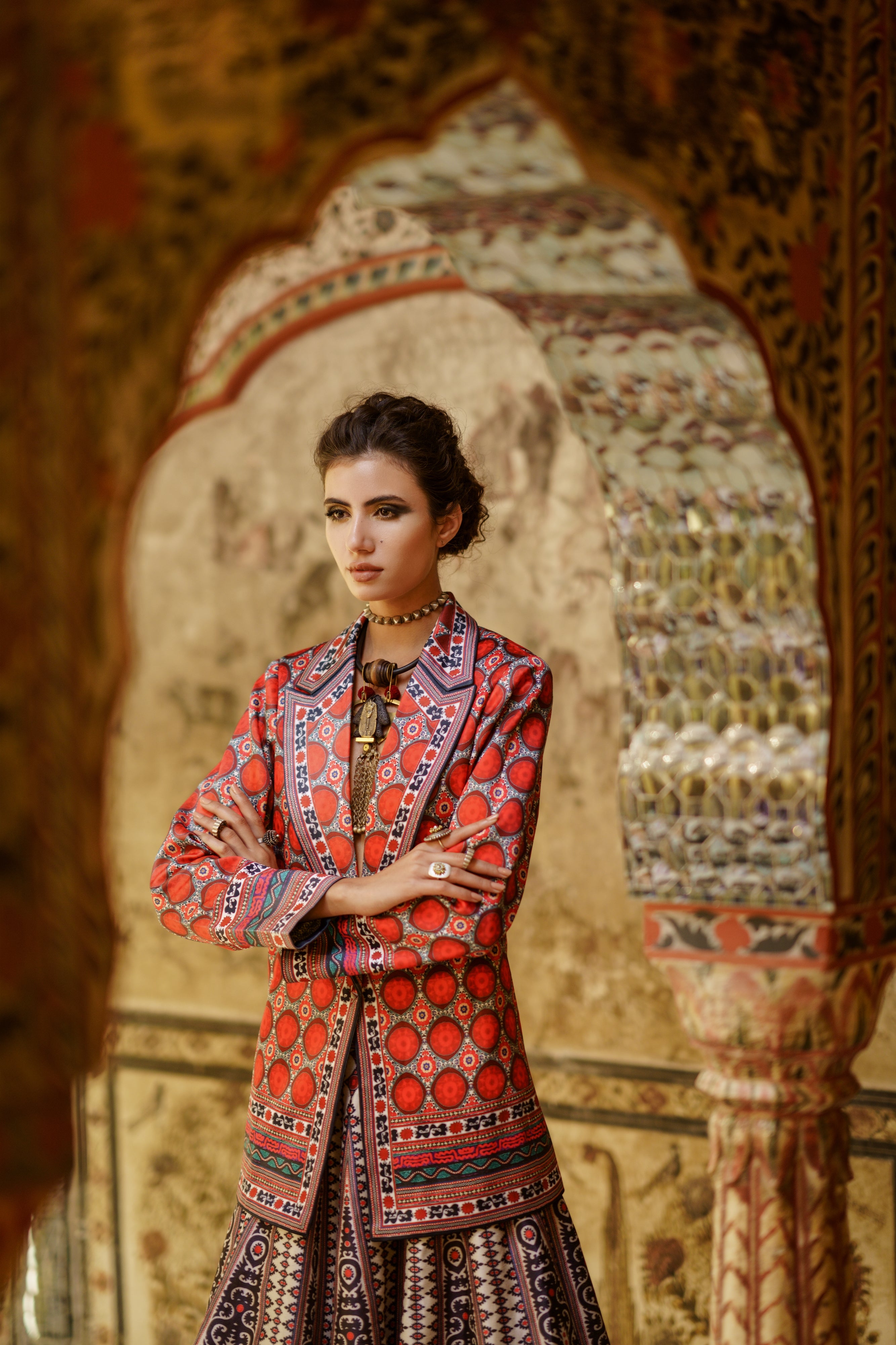 Tashkent : Ravneet Leela - Ivory/Red