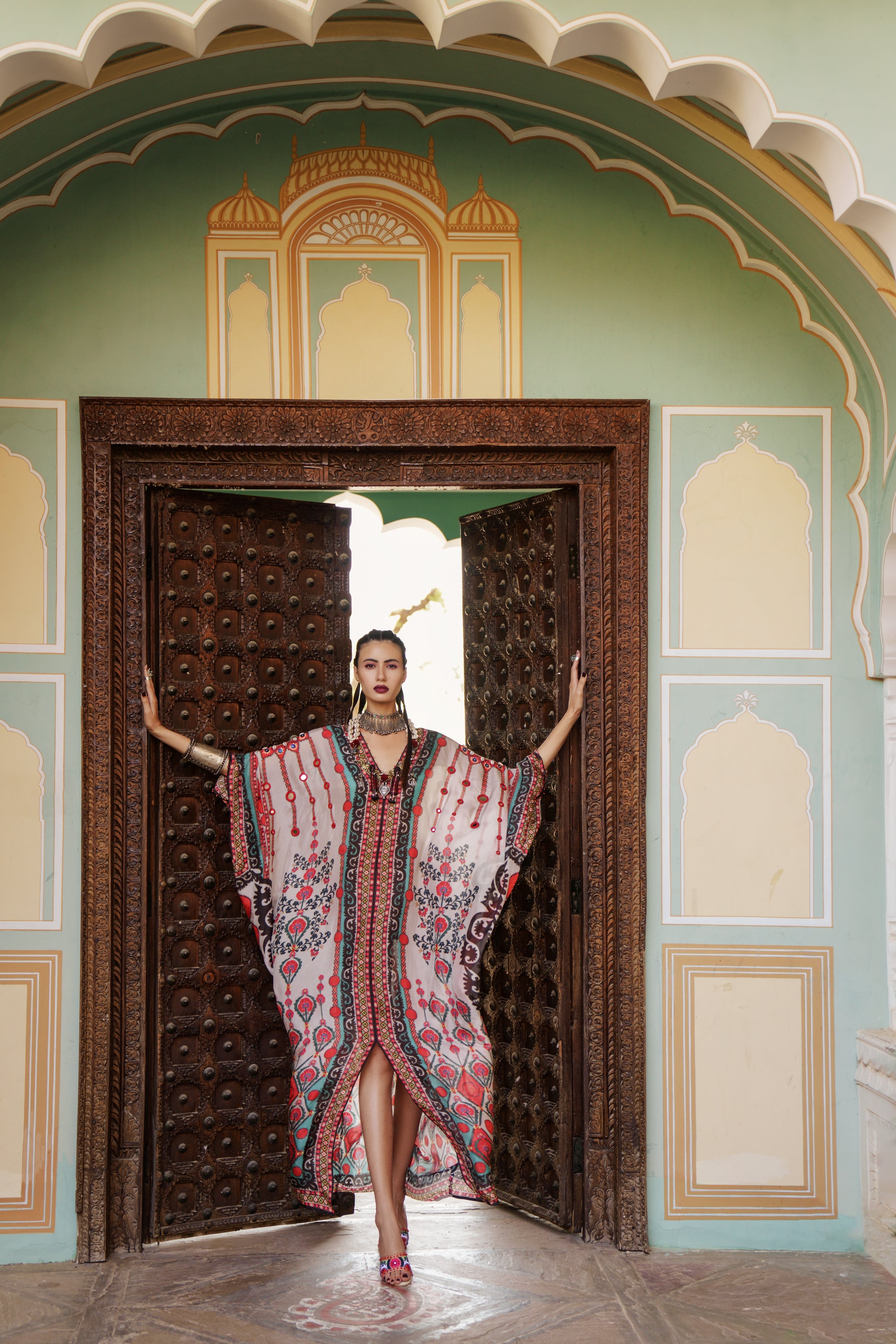 Tashkent : Verusha - Grey