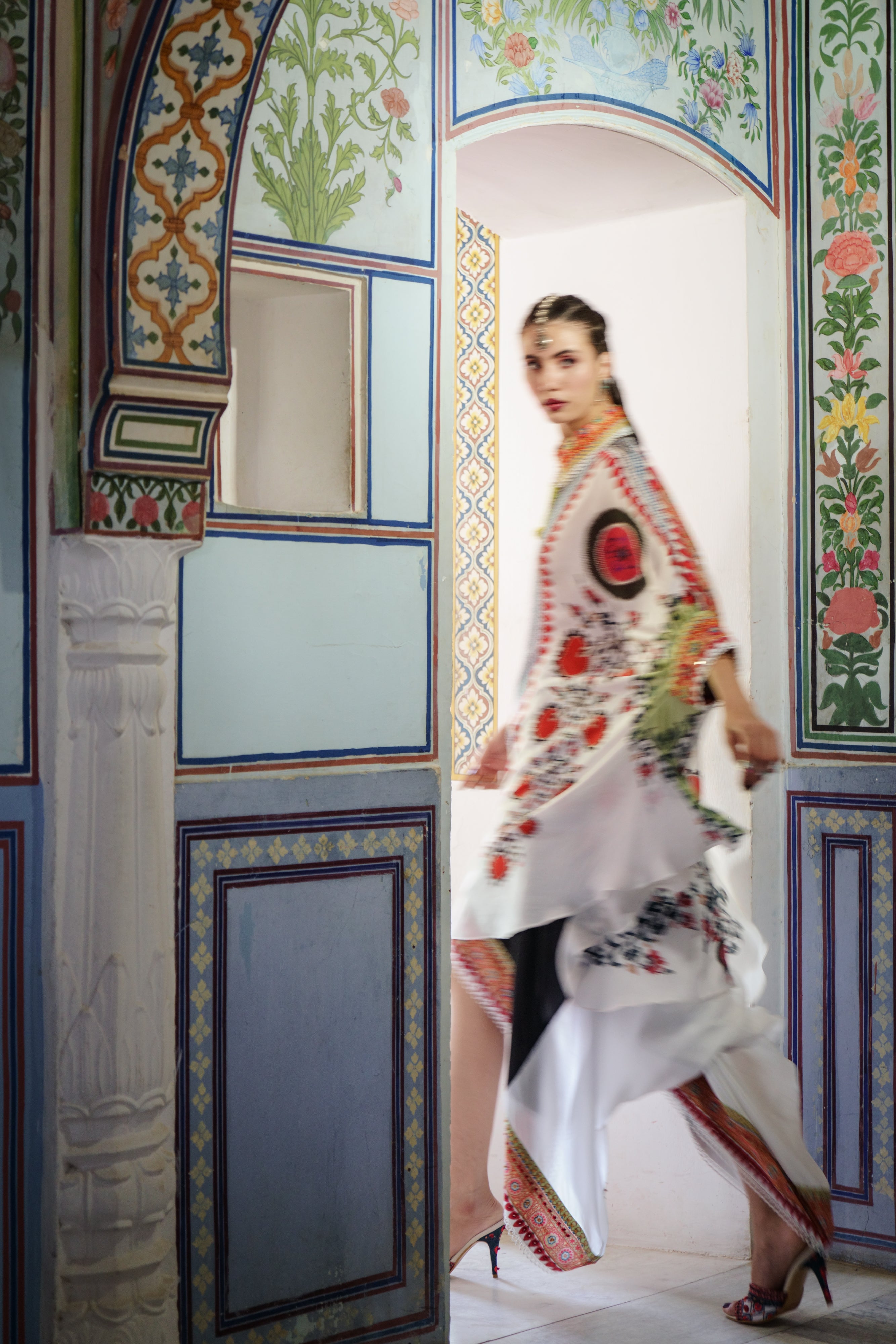 Tashkent : Kamara - Ivory/Pista