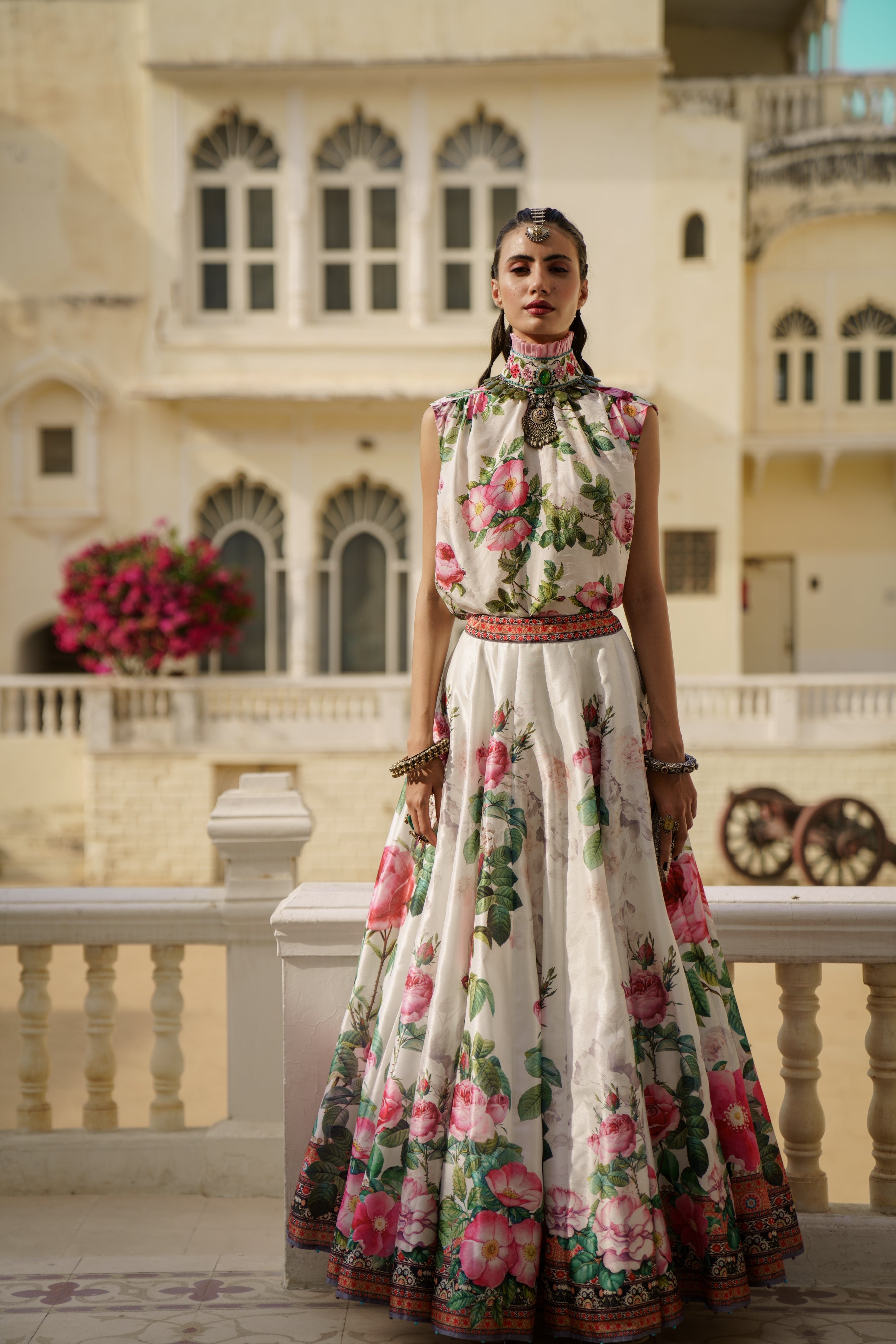 Tashkent : Gulnora Leela - Ivory/Blush