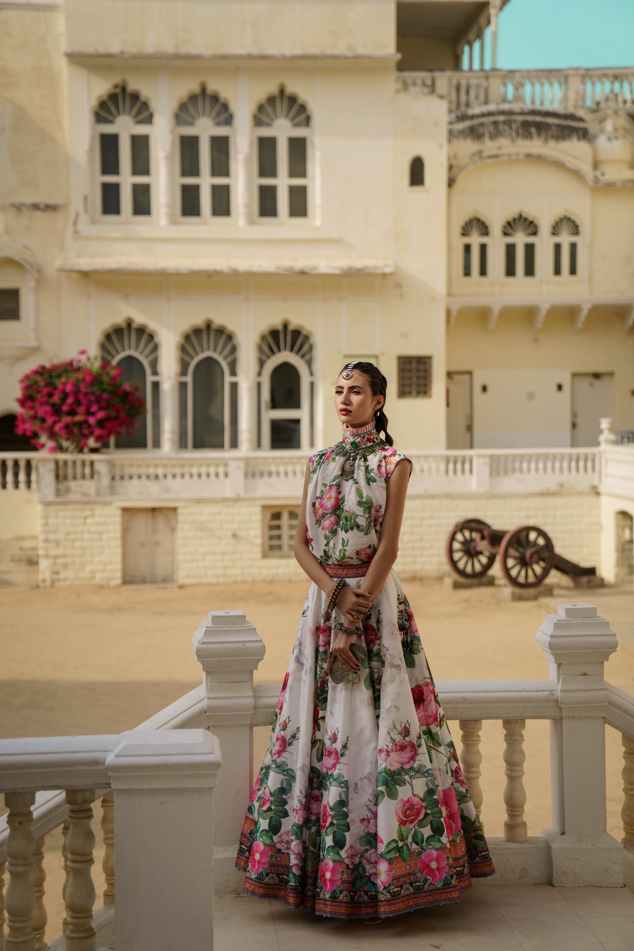 Tashkent : Gulnora Leela - Ivory/Blush