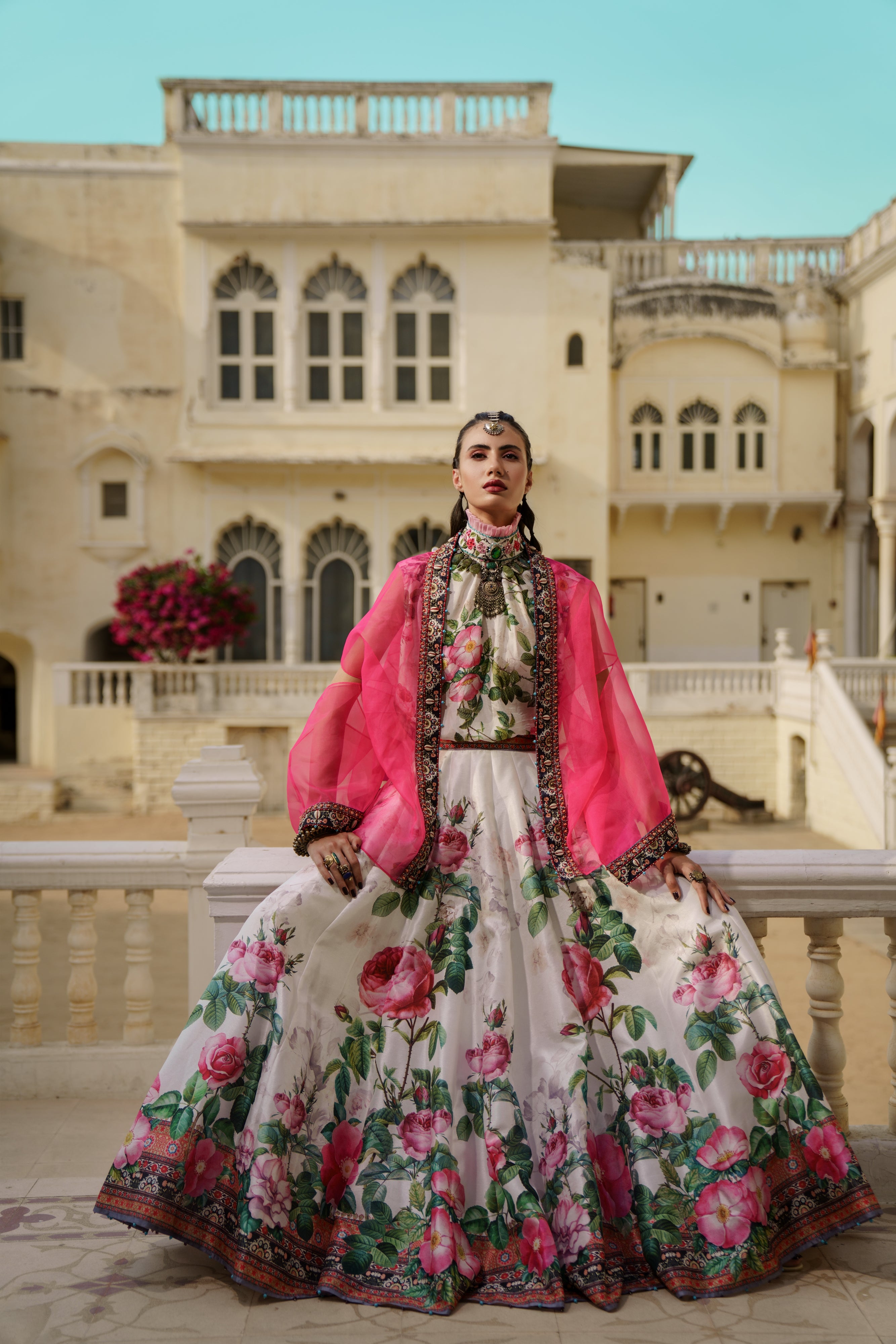 Tashkent : Gulnora Leela - Ivory/Blush