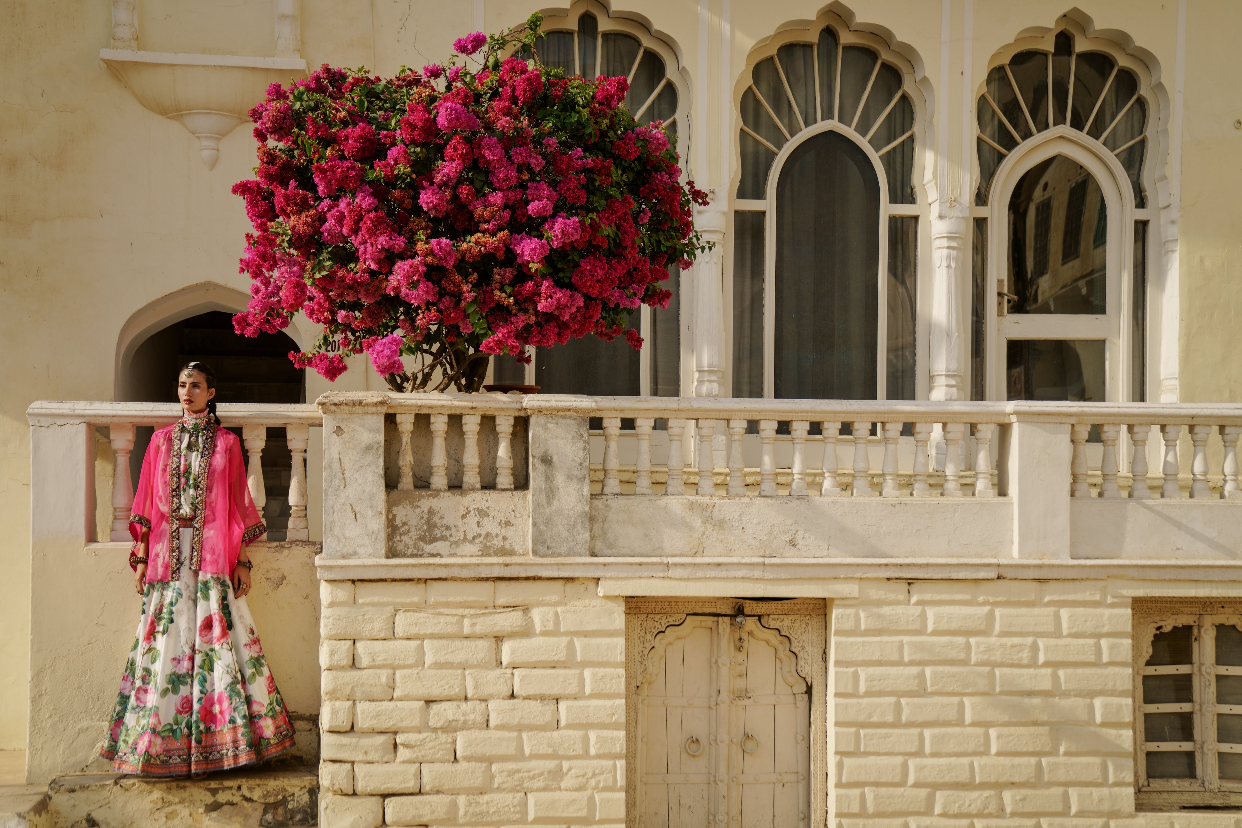 Tashkent : Gulnora Leela - Ivory/Blush