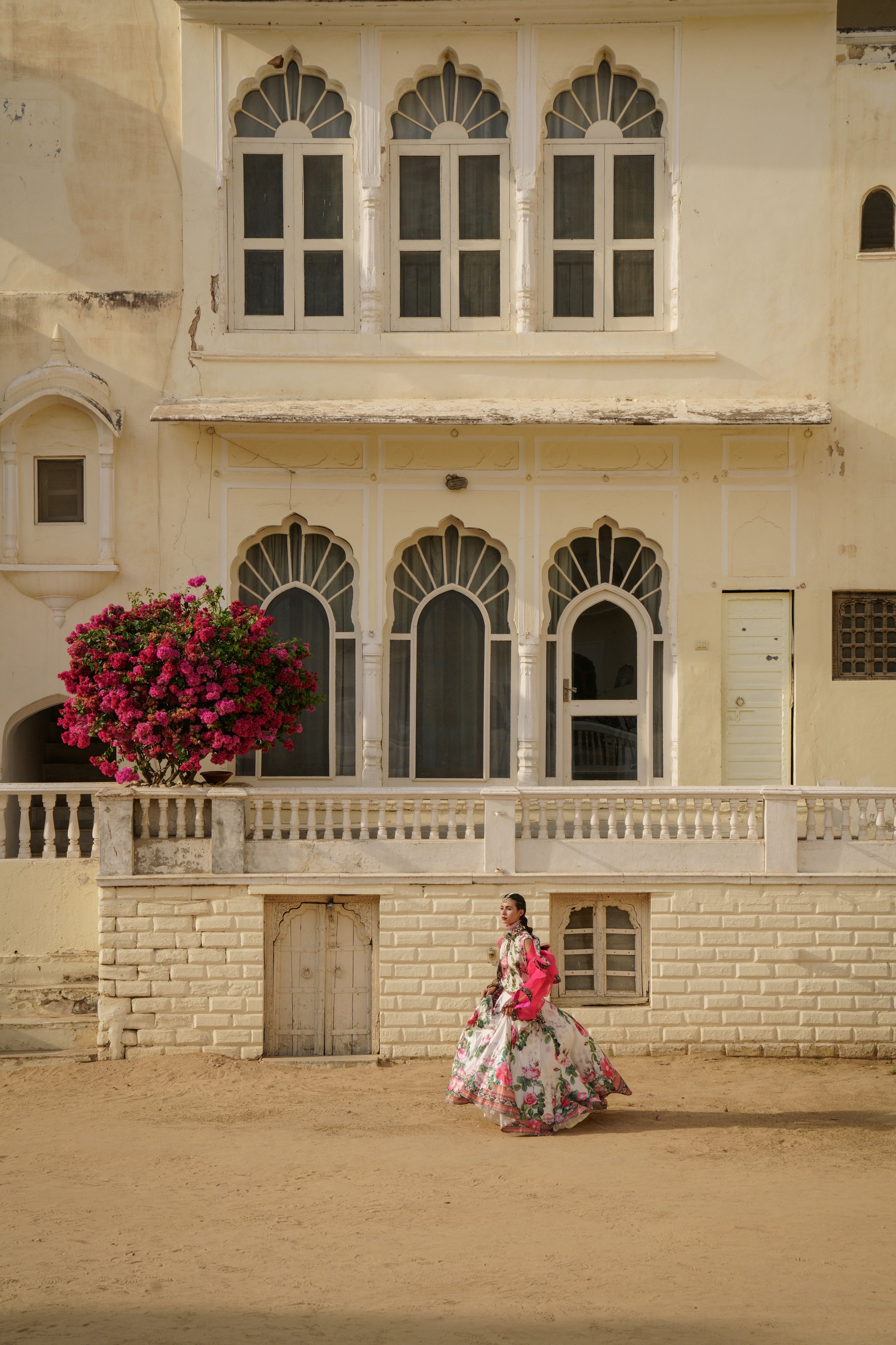 Tashkent : Gulnora Leela - Ivory/Blush