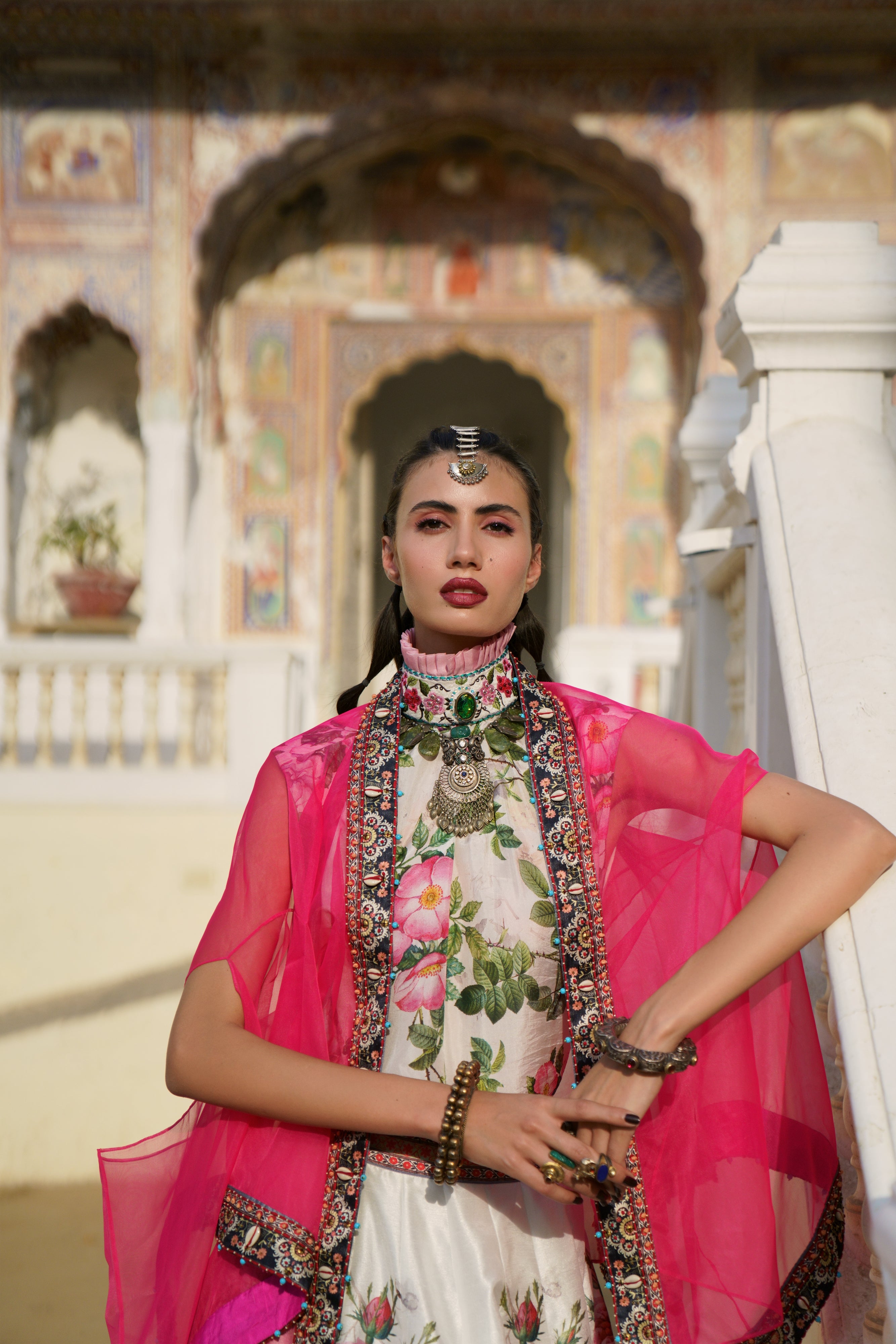 Tashkent : Gulnora Leela - Ivory/Blush