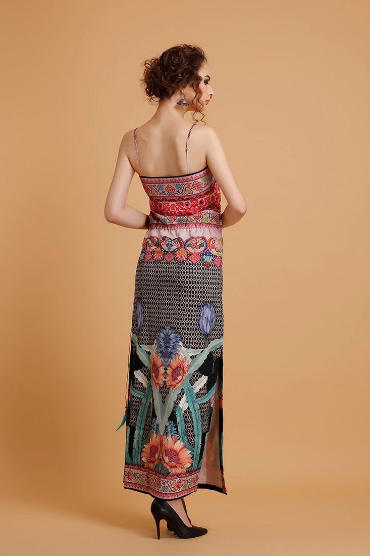Chameli : Midnight Rose
