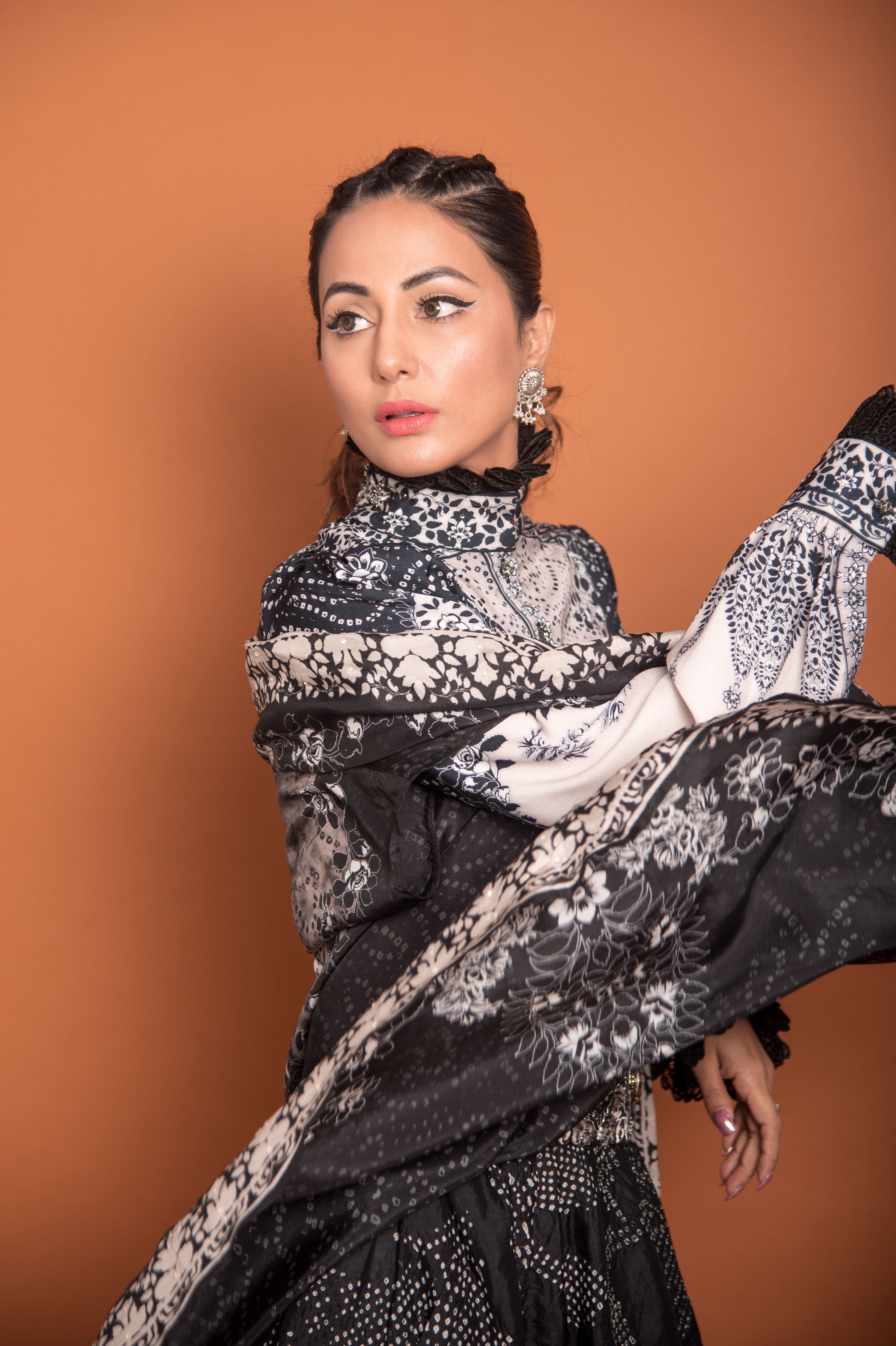 Hina Khan (realhinakhan)