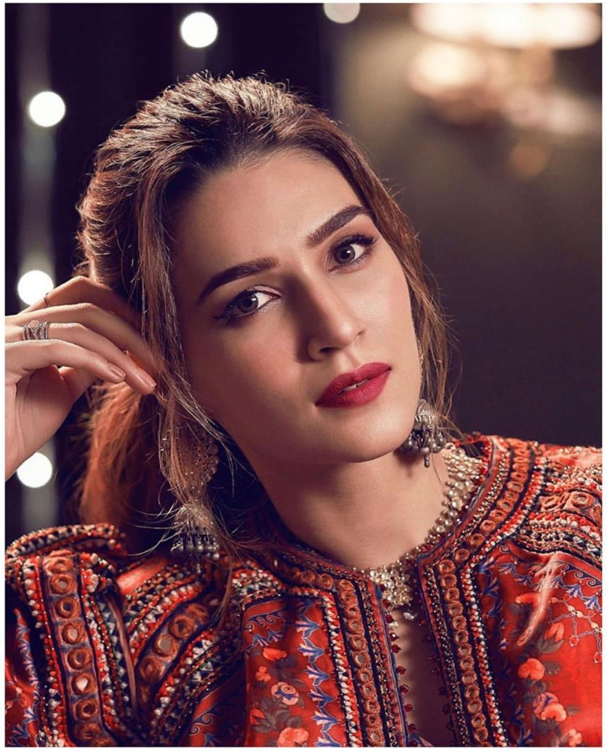 Kriti Sanon (kritisanon)