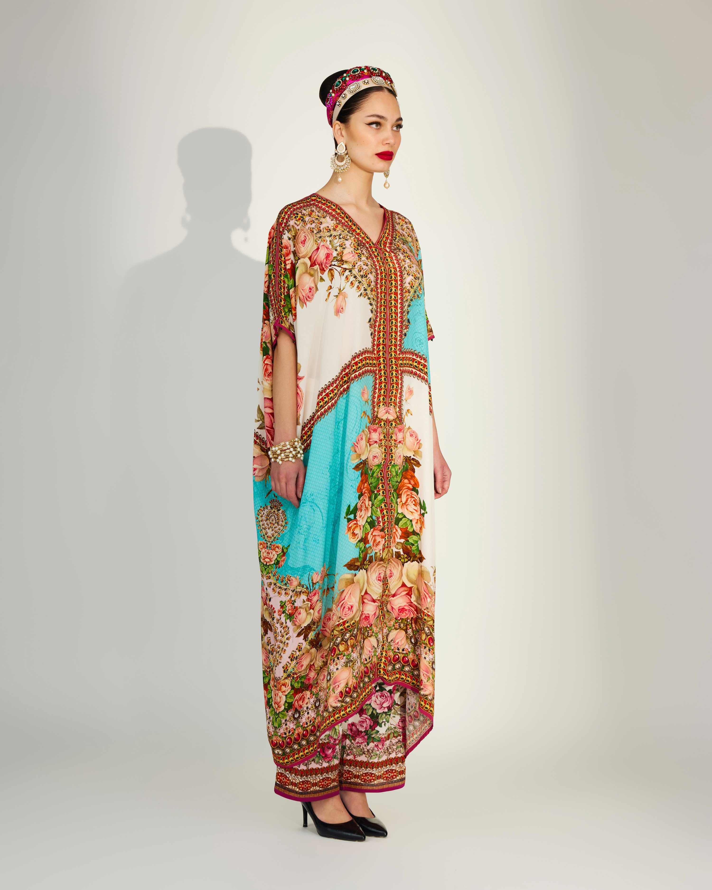 Pakeezah : Majida - Turquoise/White