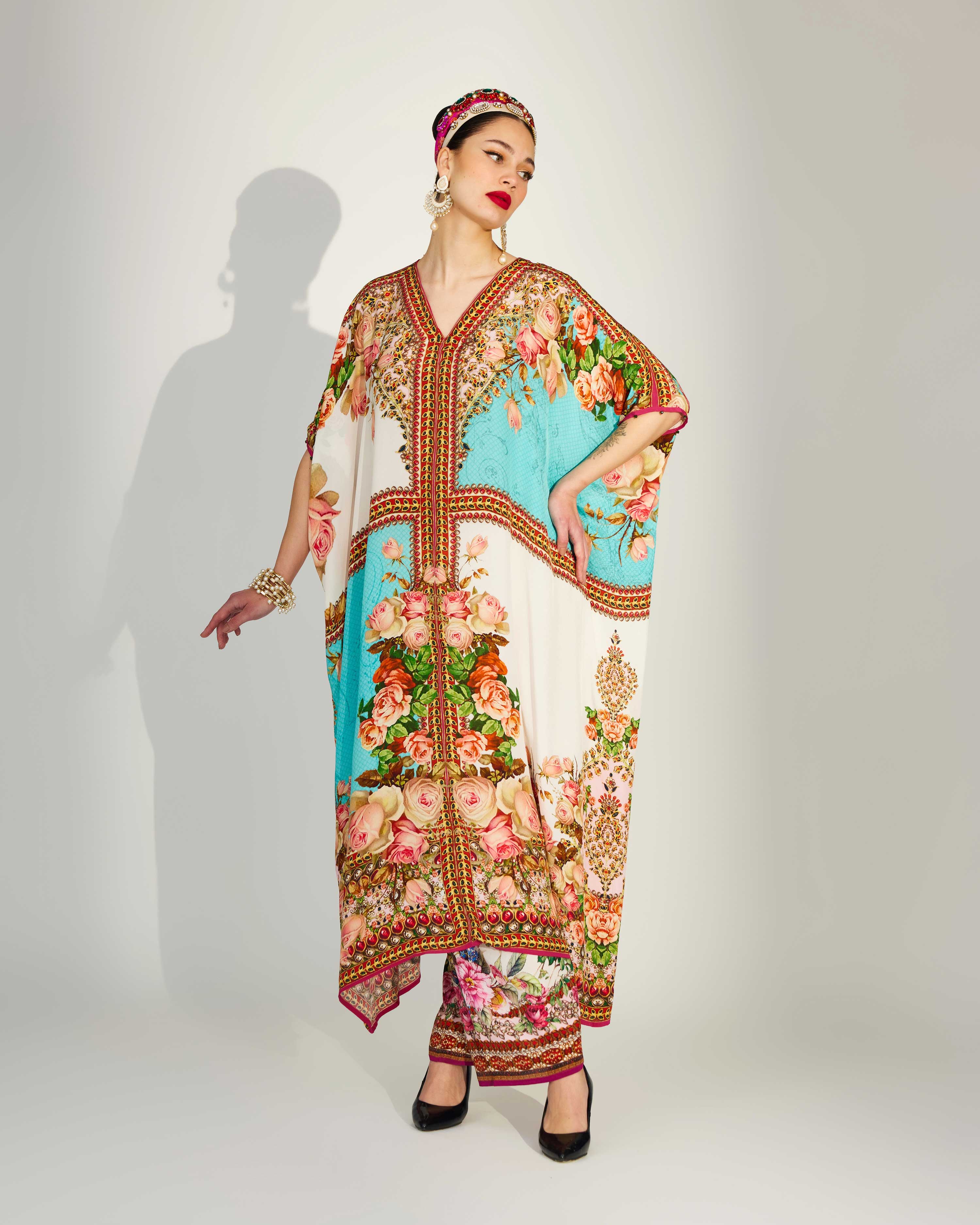 Pakeezah : Majida - Turquoise/White