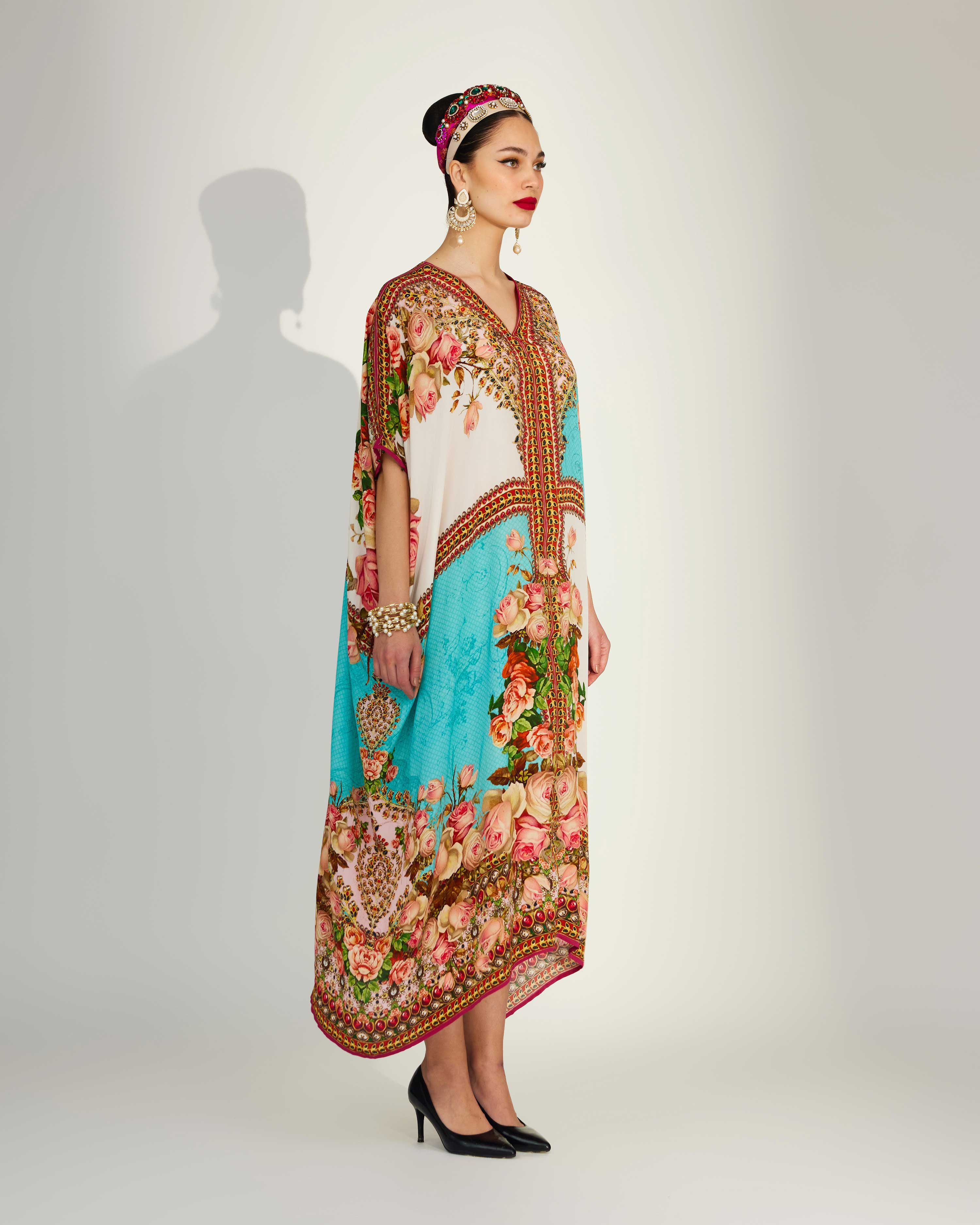 Pakeezah : Majida - Turquoise/White