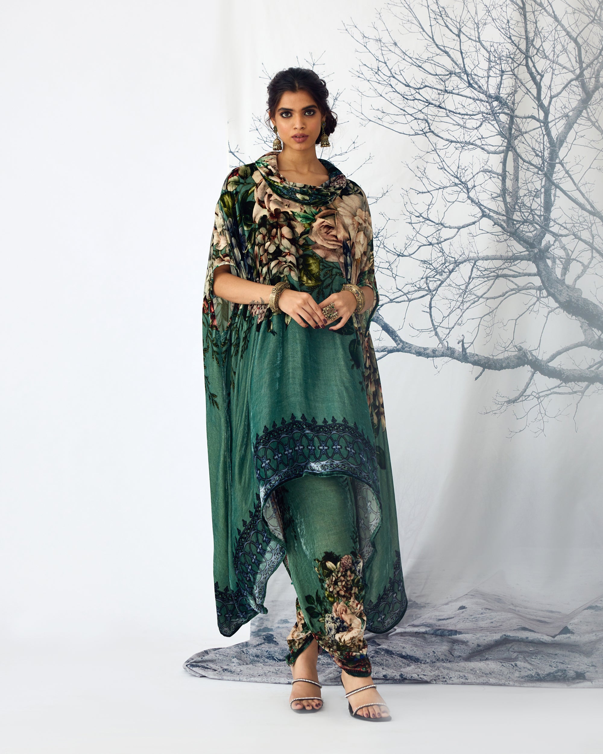A Notting Hill Winter : Lavanya - Sage