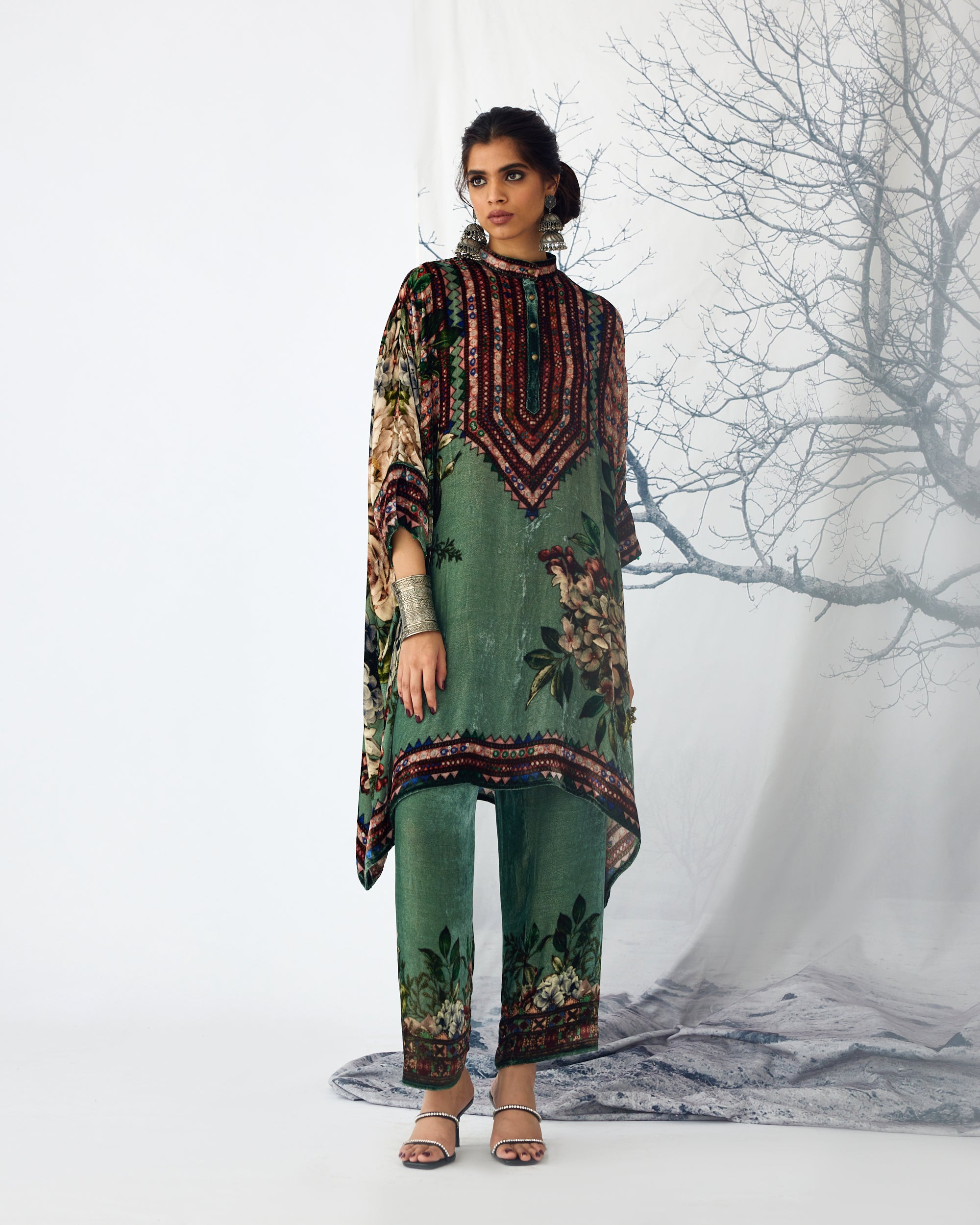 Notting Hill : Chanel 36"- Sage