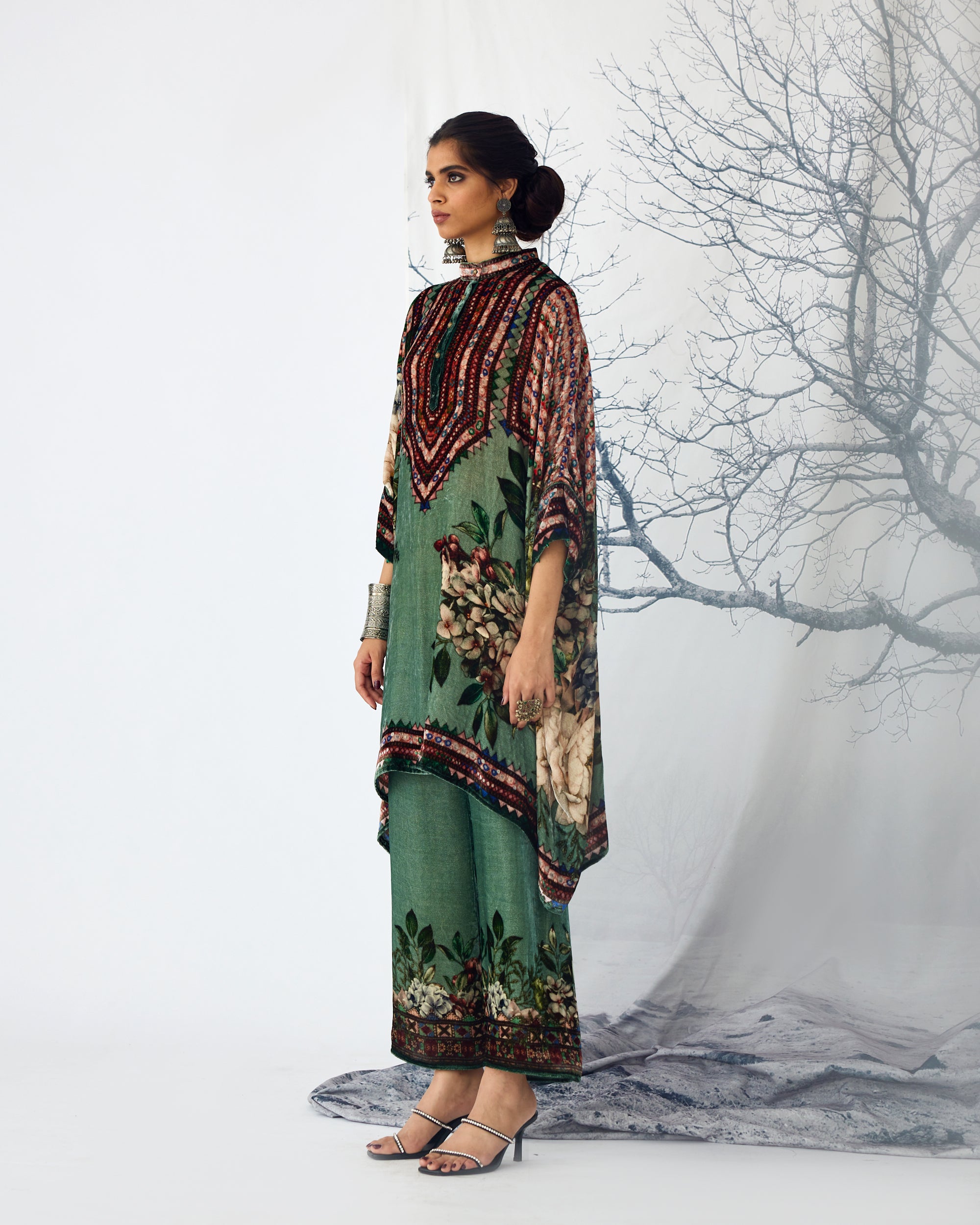Notting Hill : Chanel 36"- Sage