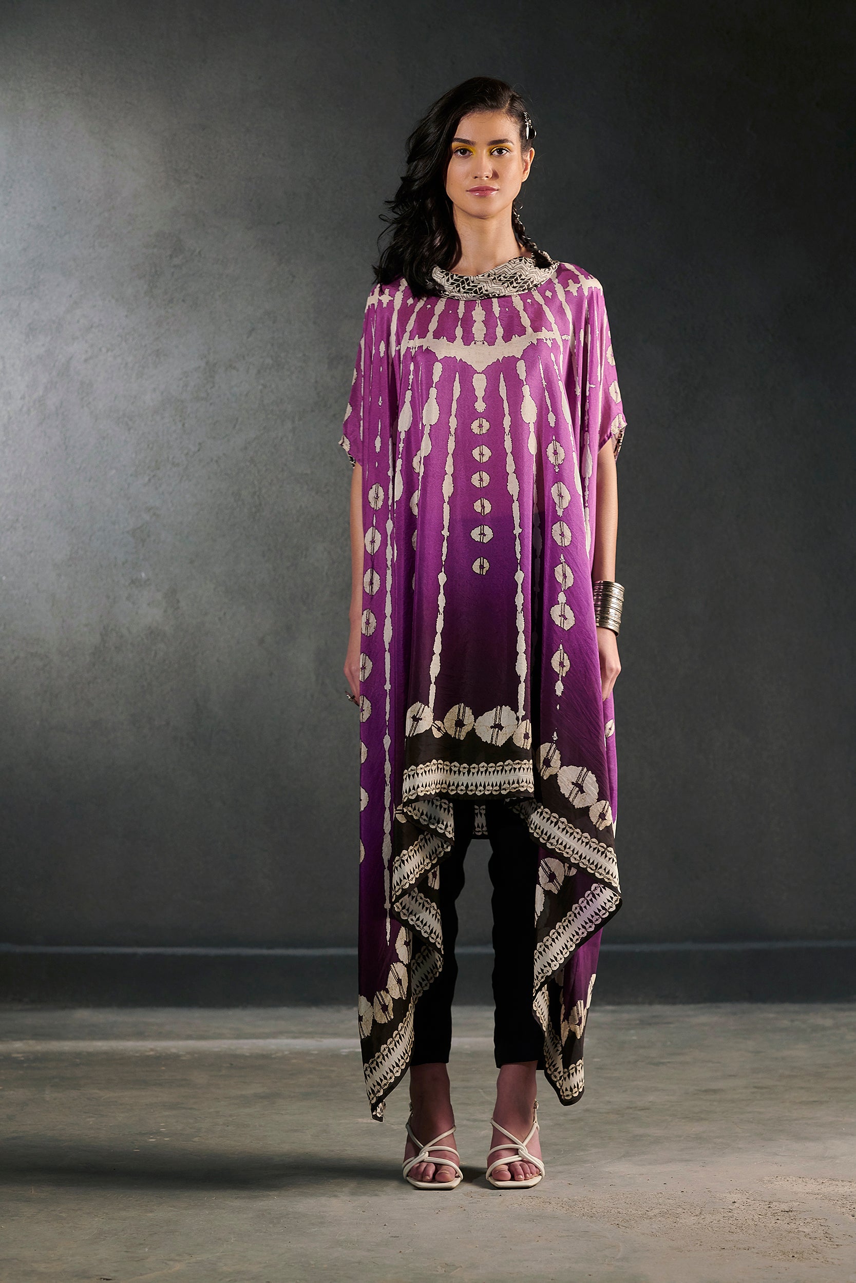 Bikaner Lavanya - Grape
