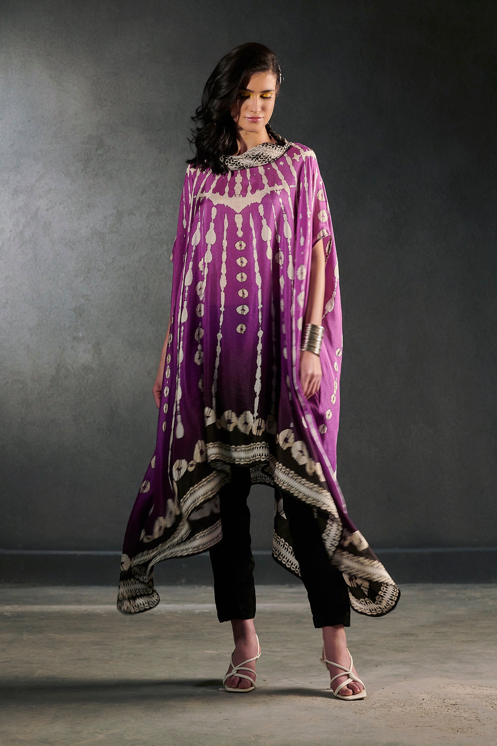 Bikaner Lavanya - Grape