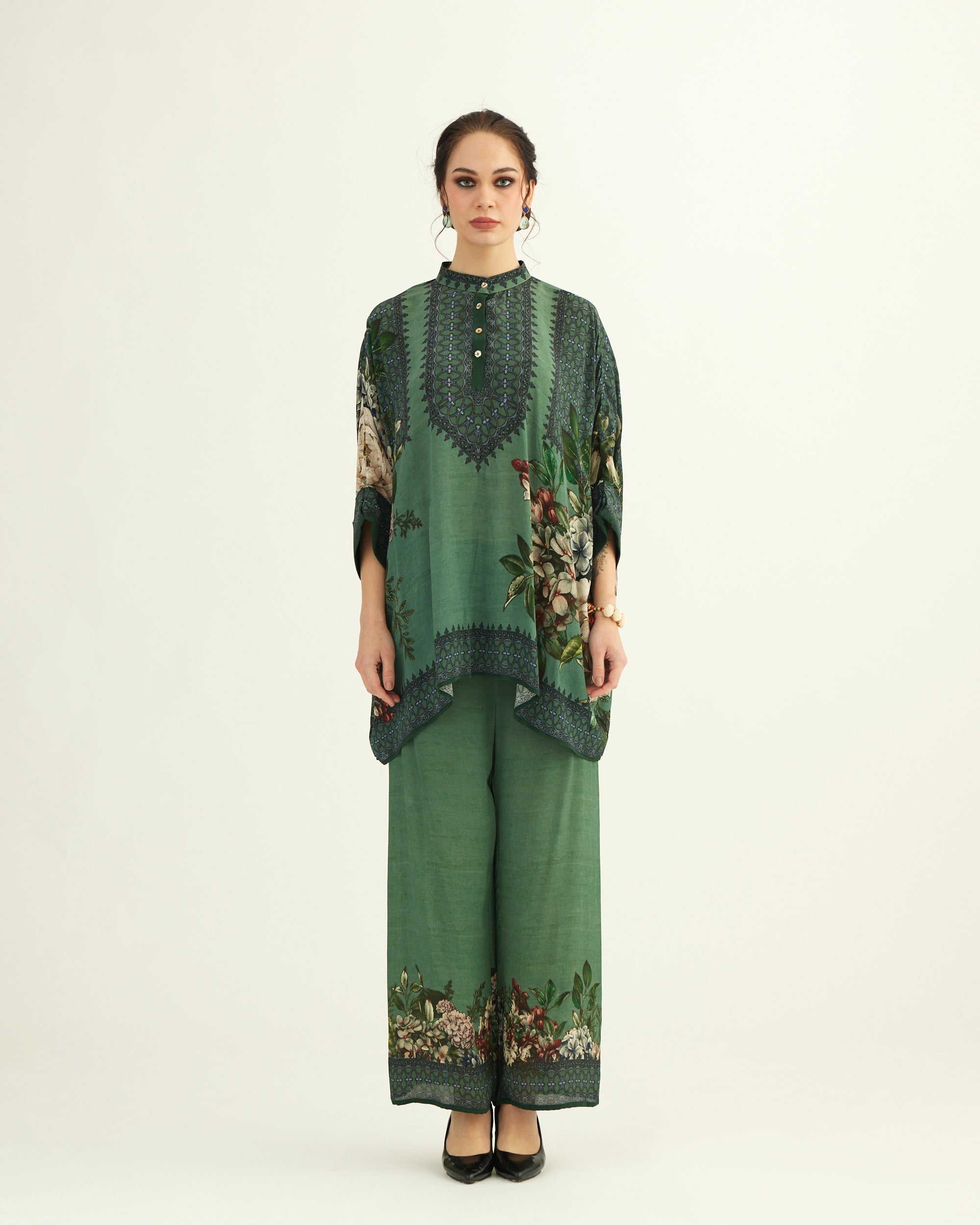 A Notting Hill Summer : Chanel - Sage