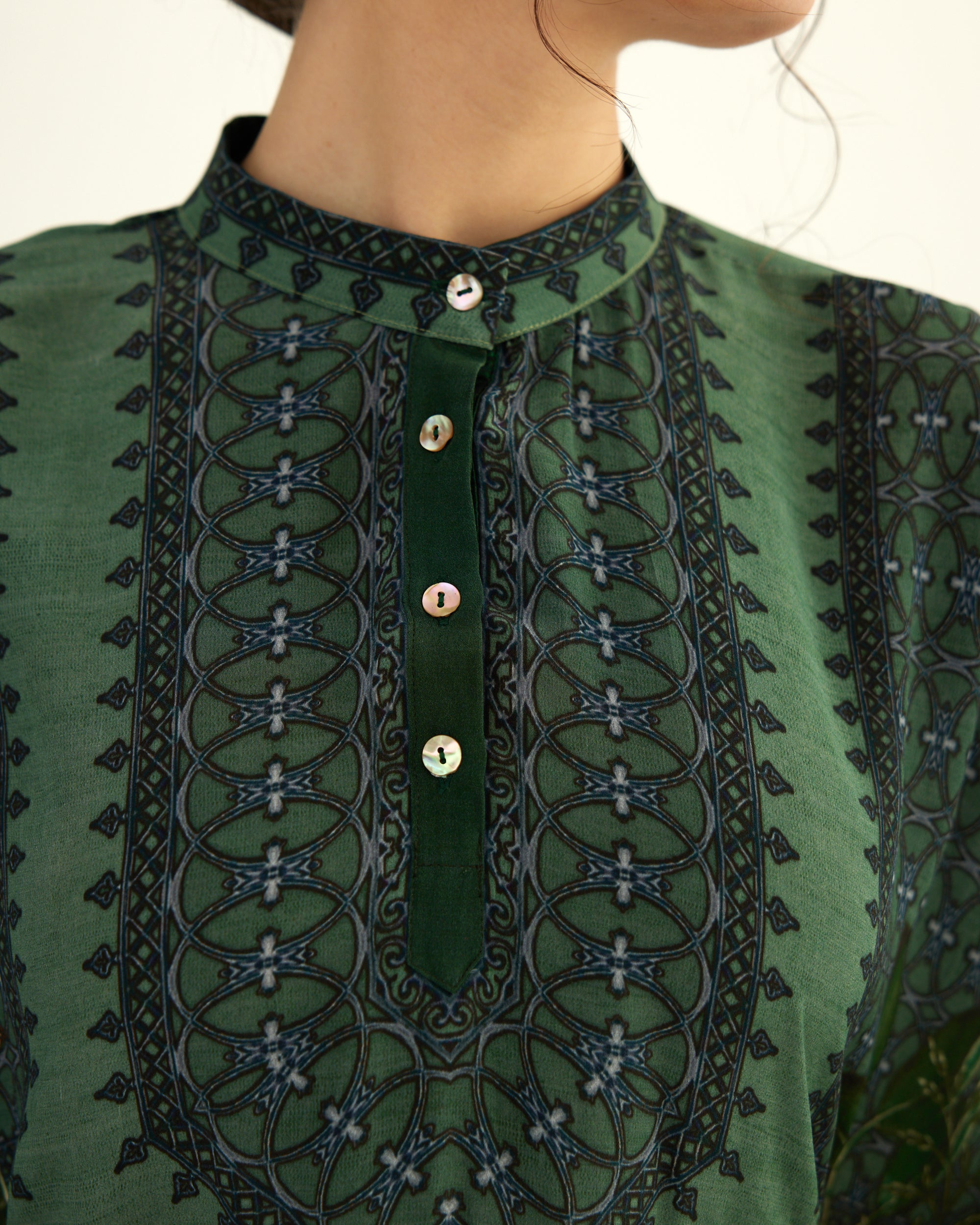 A Notting Hill Summer : Chanel - Sage