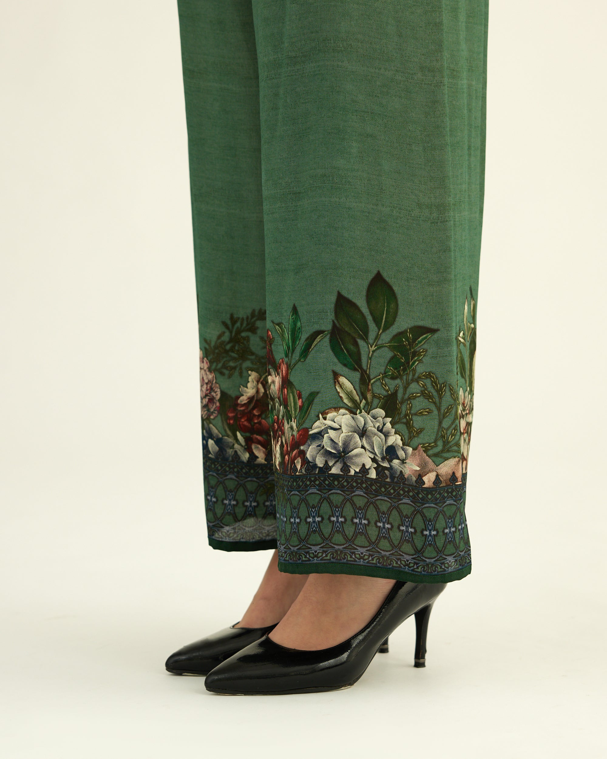 A Notting Hill Summer : Chanel - Sage