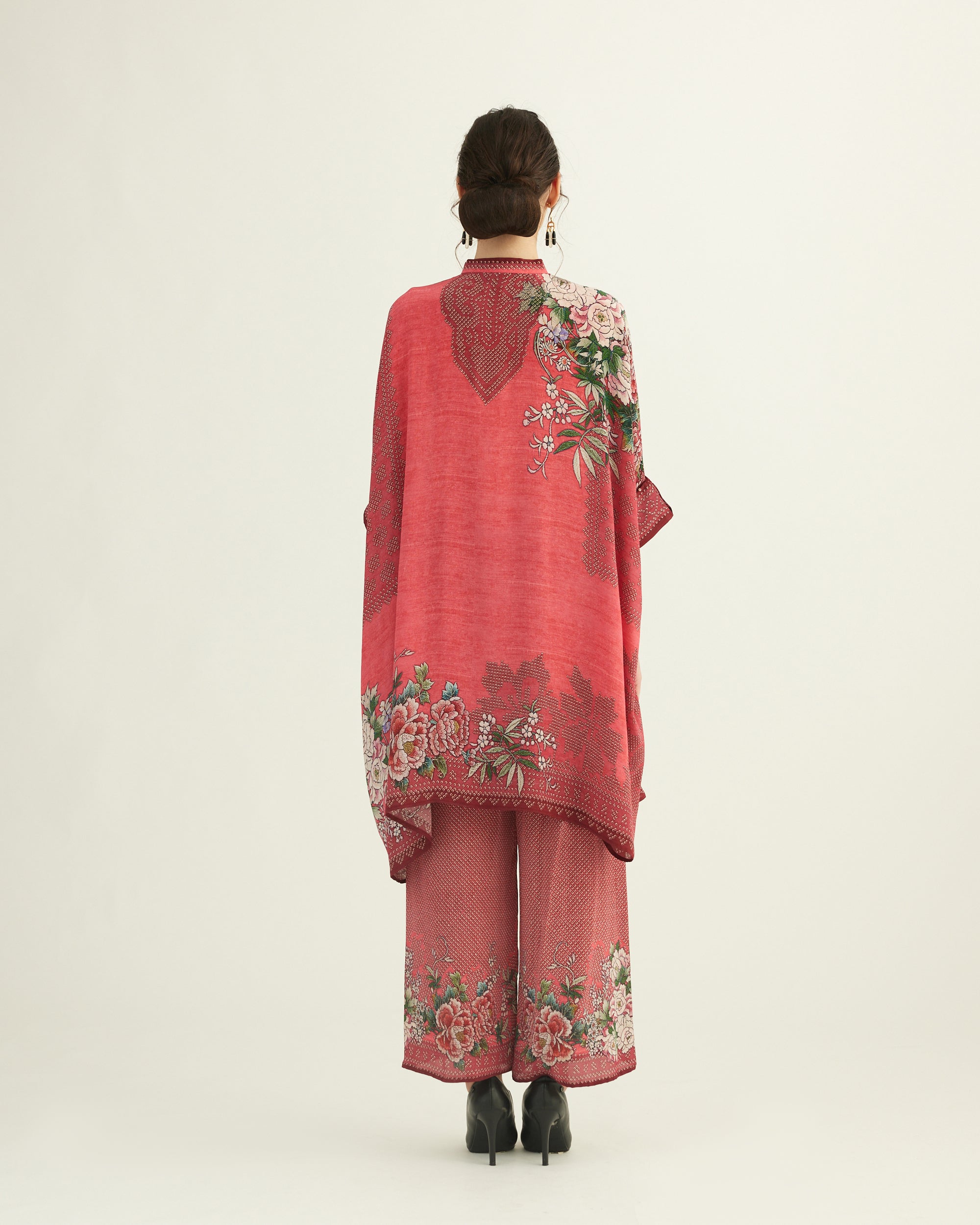 Sakura : Chanel 36"- Coral