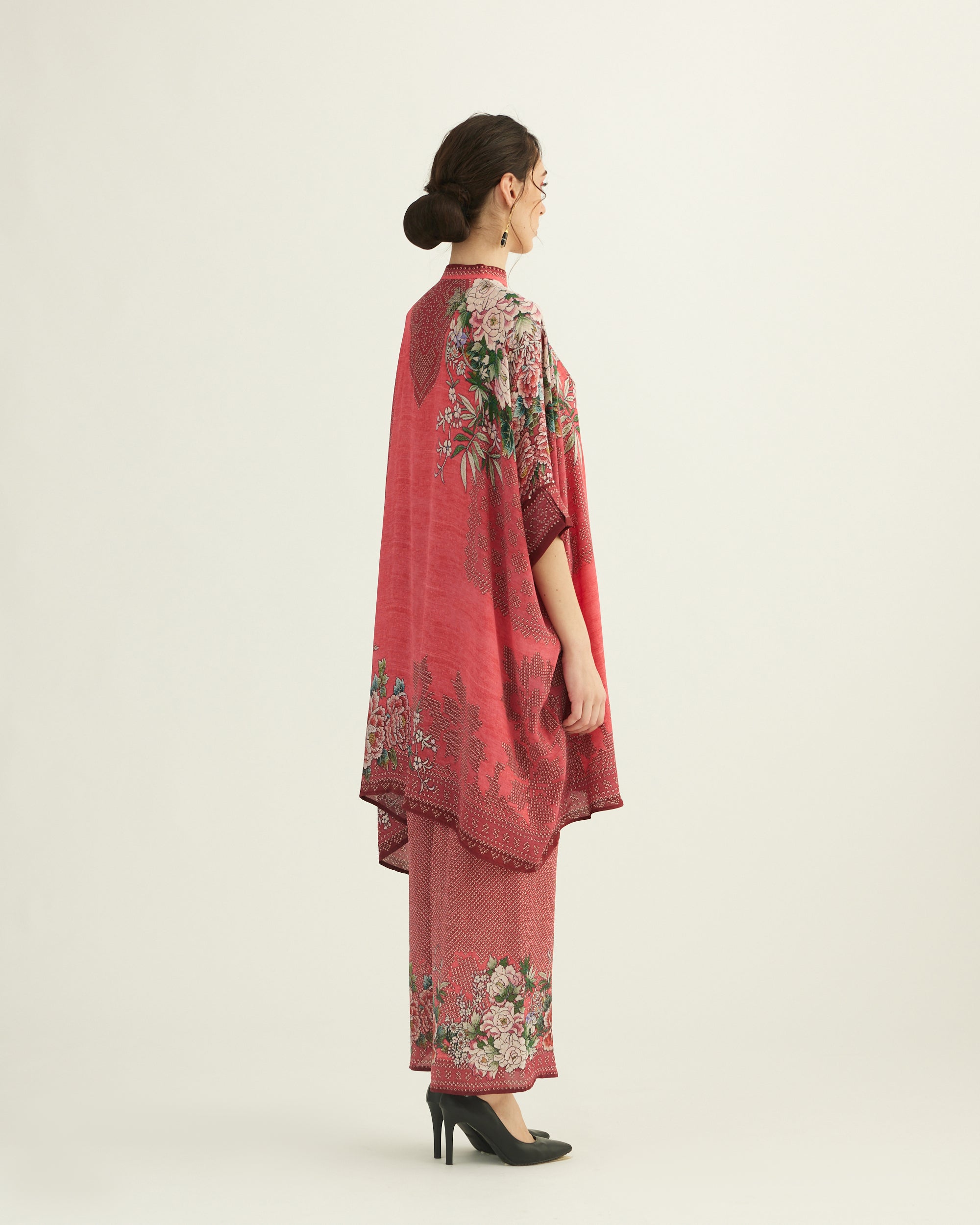 Sakura : Chanel 36"- Coral