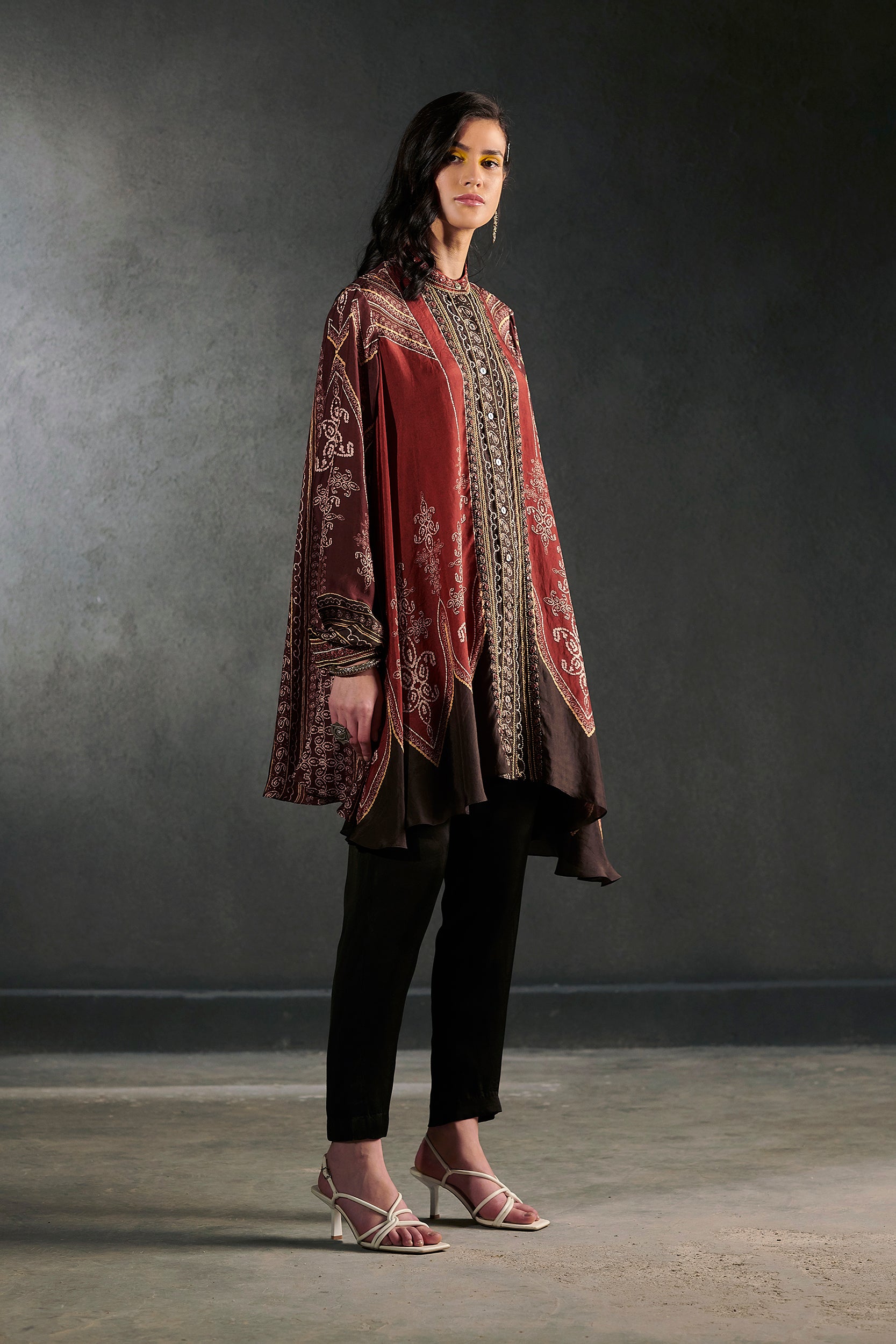Bikaner Nilofer - Burgundy