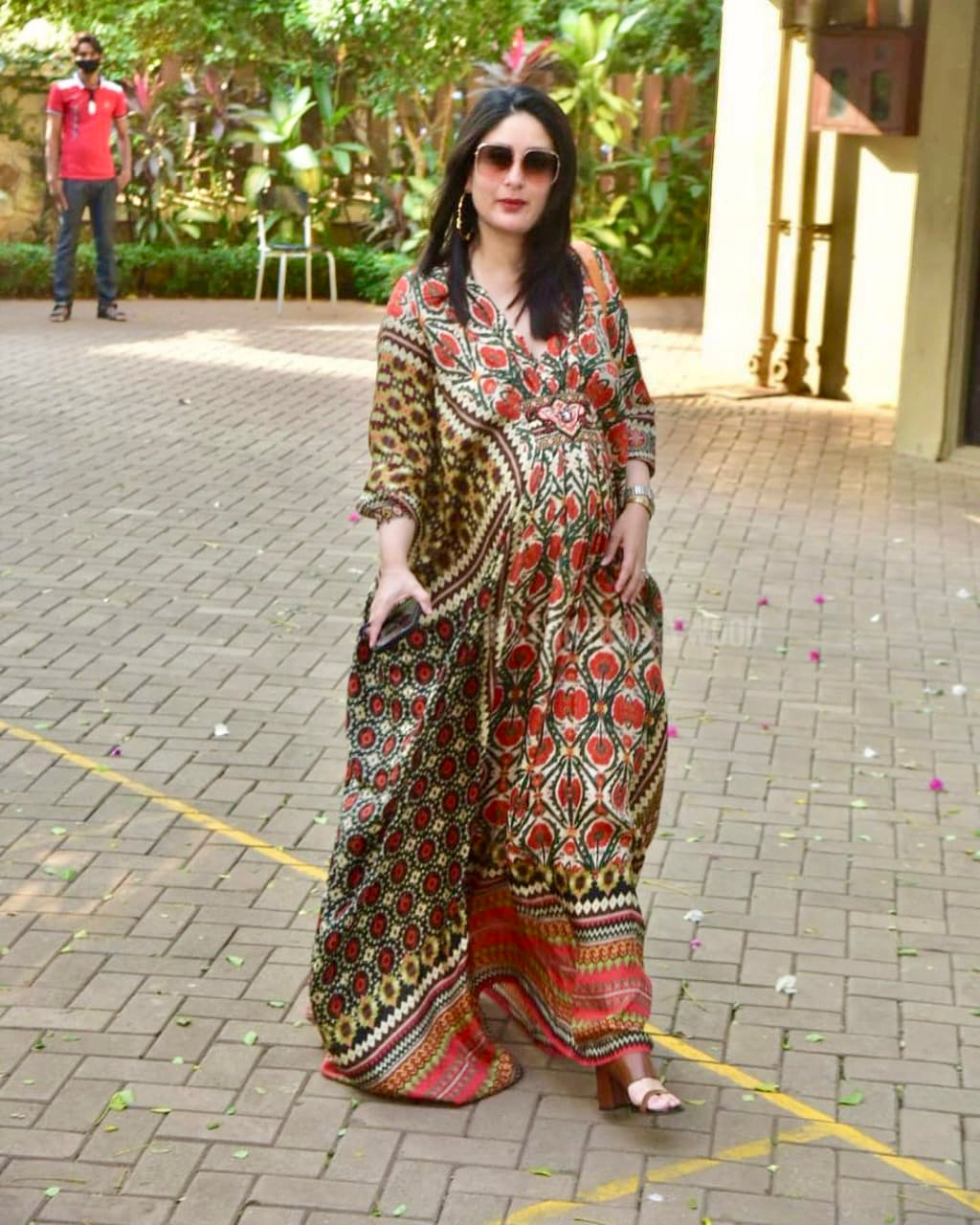 Kareena Kapoor Khan (kareenakapoorkhan) Rajdeep Ranawat Kareena Kapoor Khan (kareenakapoorkhan) Rajdeep Ranawat