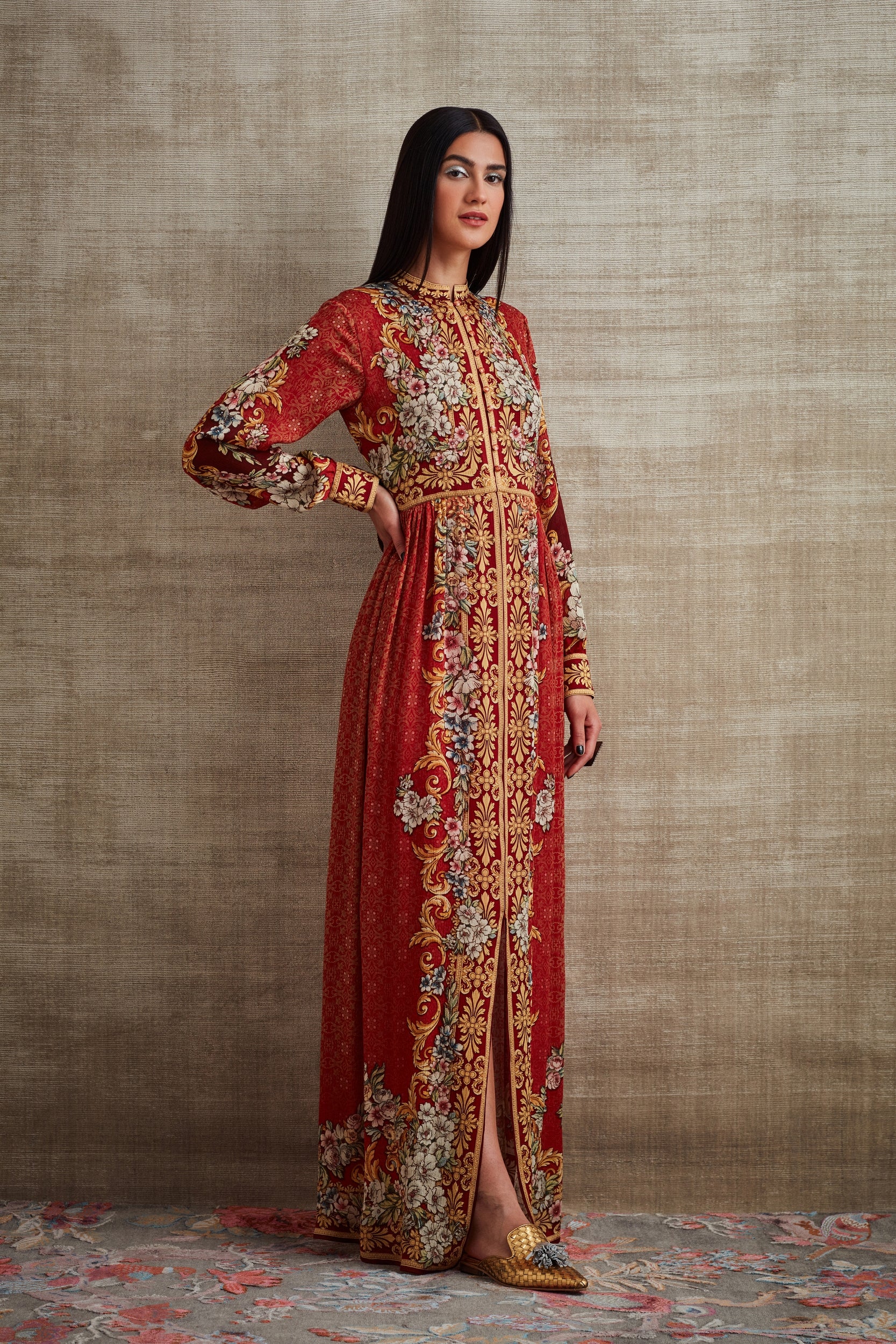Roman Holiday : Alissa - Pompeian Red