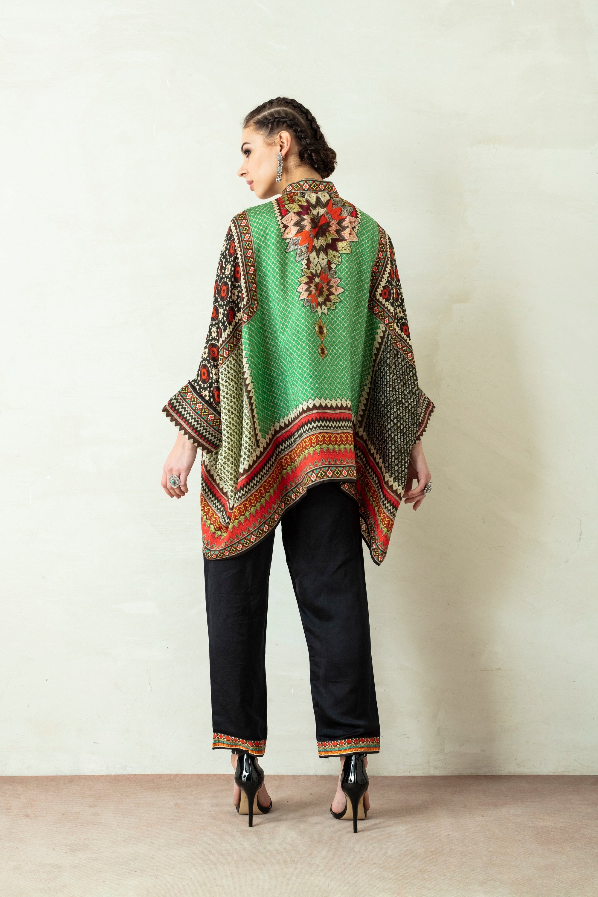 Suzani : Chanel - Parrot Green
