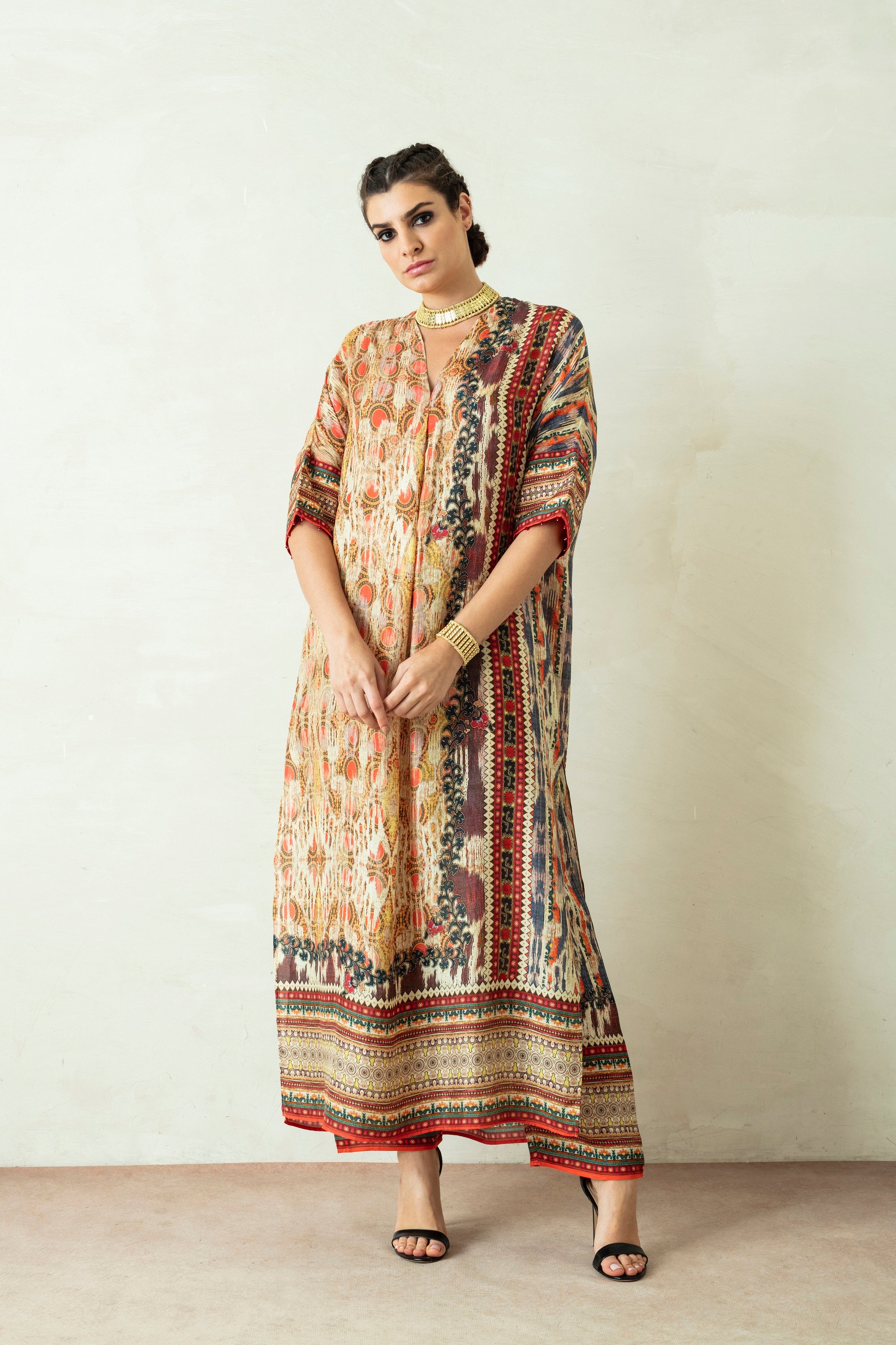Uzbek : Banera - Beige