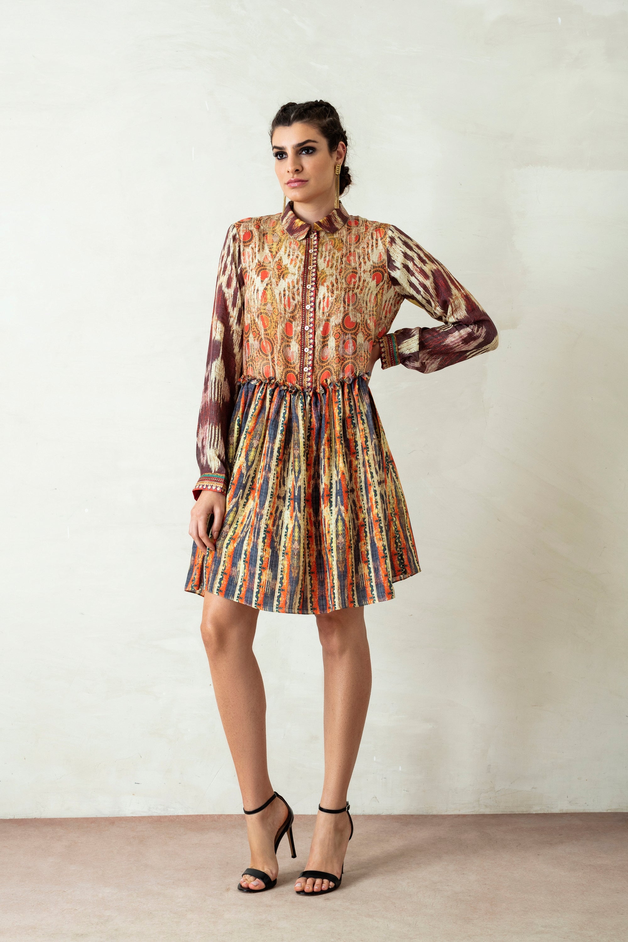 Uzbek : Chinara - Beige/Brown
