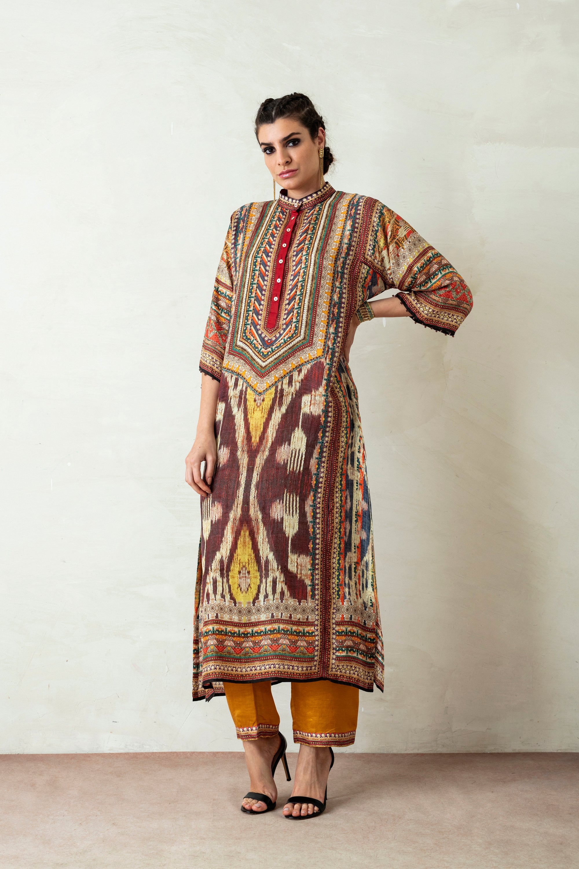 Uzbek : Ghazala - Beige/Brown